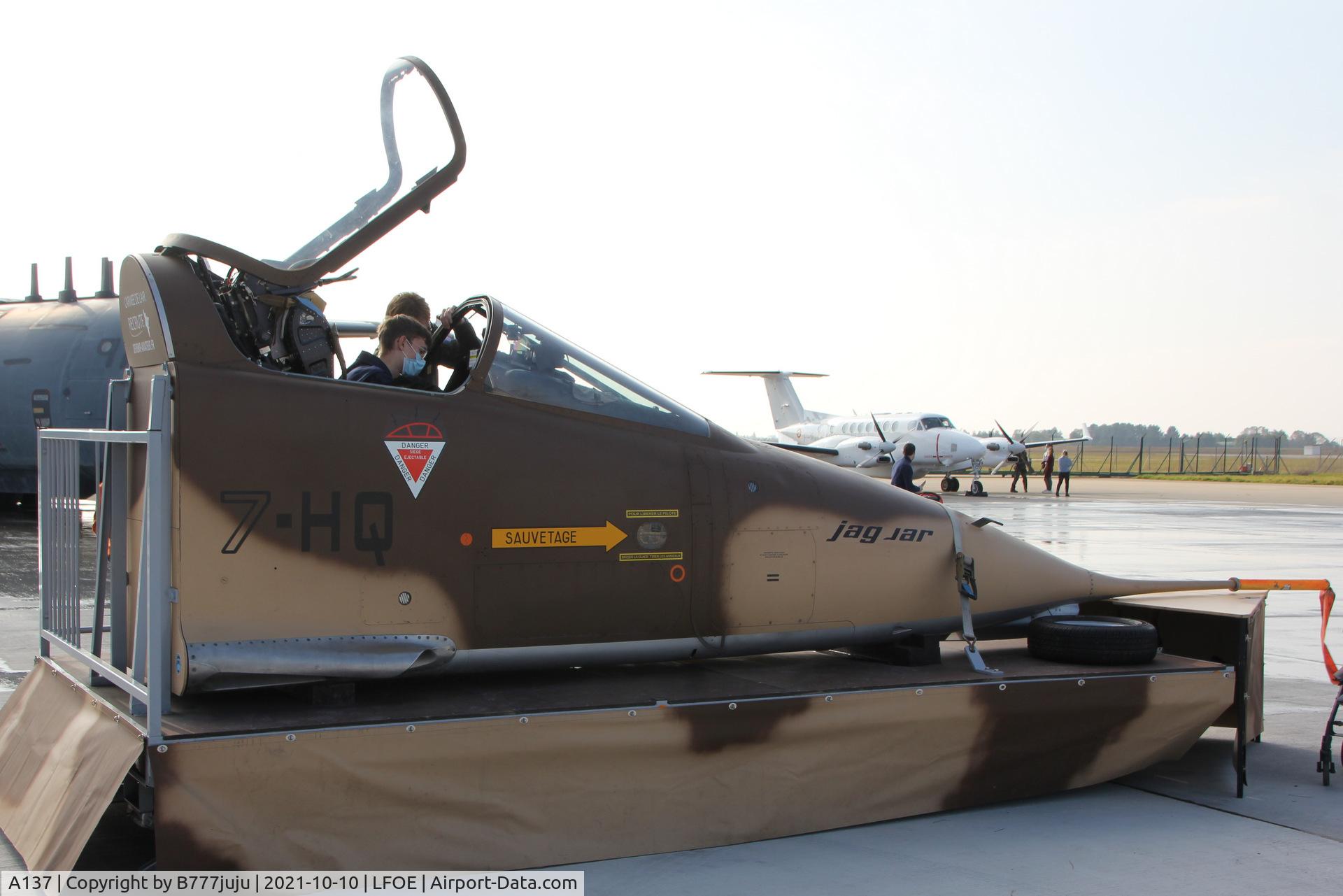 A137, Sepecat Jaguar A C/N A137, at Evreux