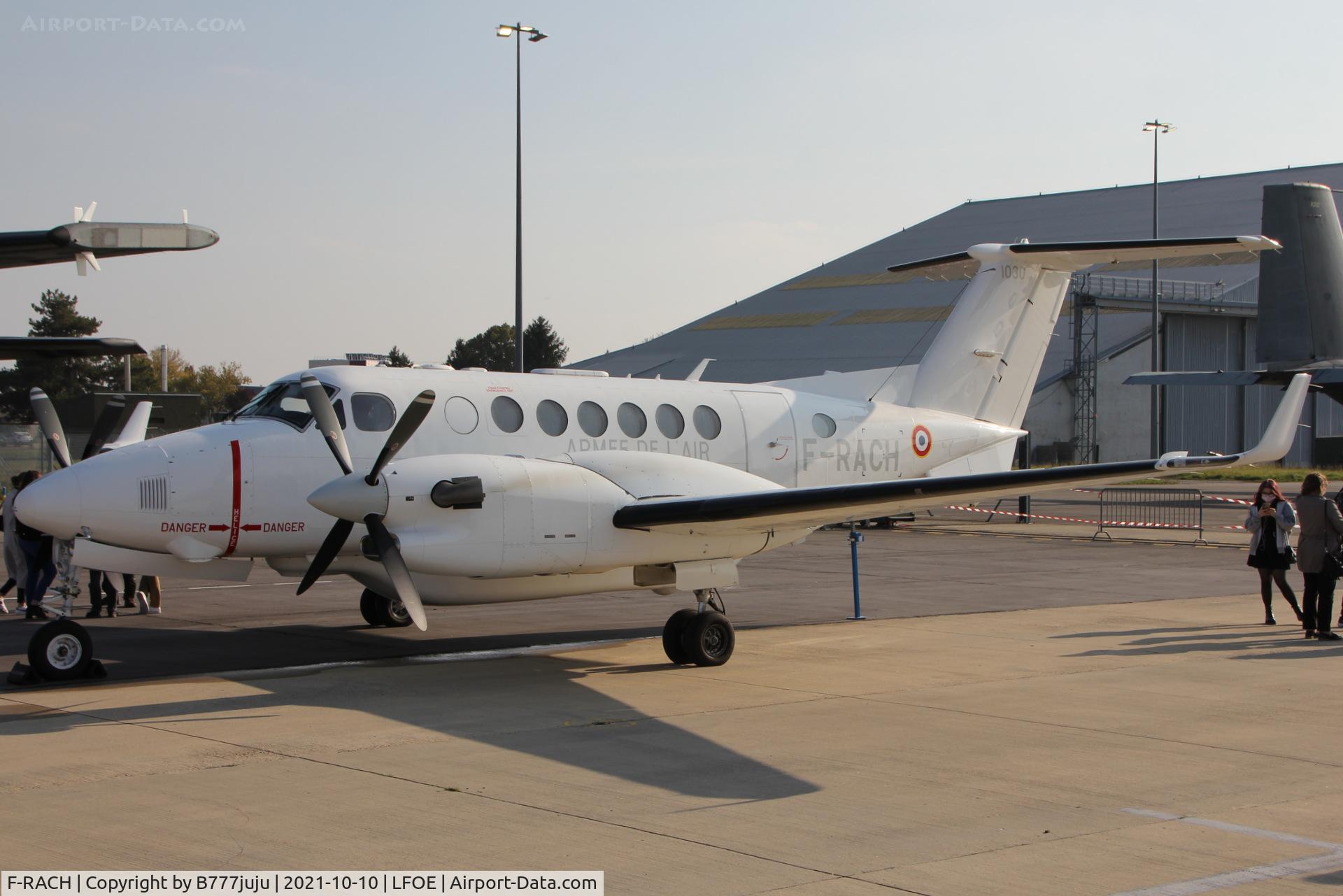 F-RACH, 2016 Beechcraft 350ER/ALSR C/N FL-1030, at Evreux