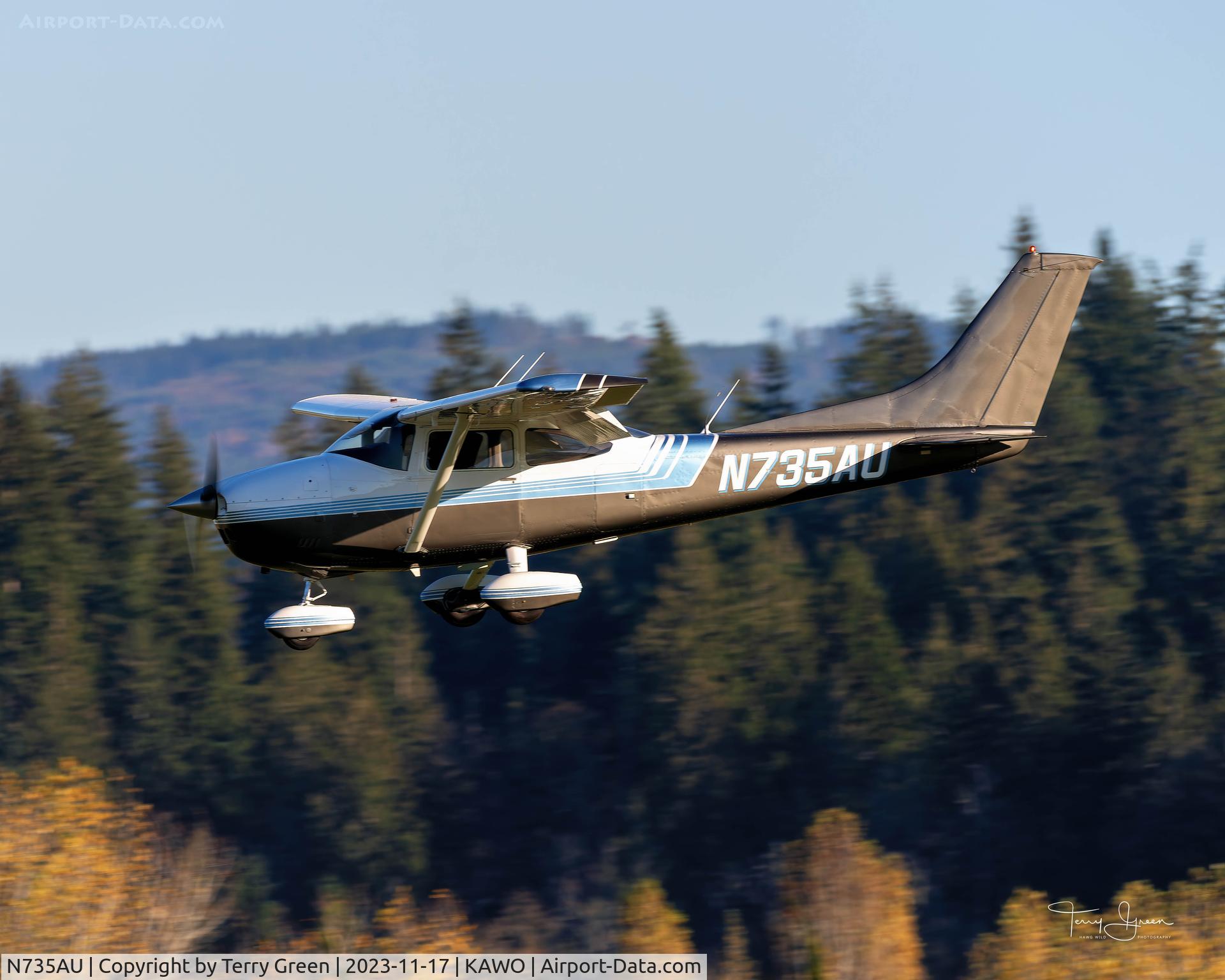 N735AU, 1976 Cessna 182Q Skylane C/N 18265278, KAWO