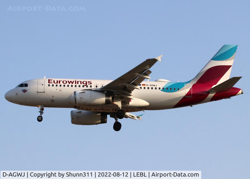 D-AGWJ, 2008 Airbus A319-132 C/N 3375, Landing rwy 25R