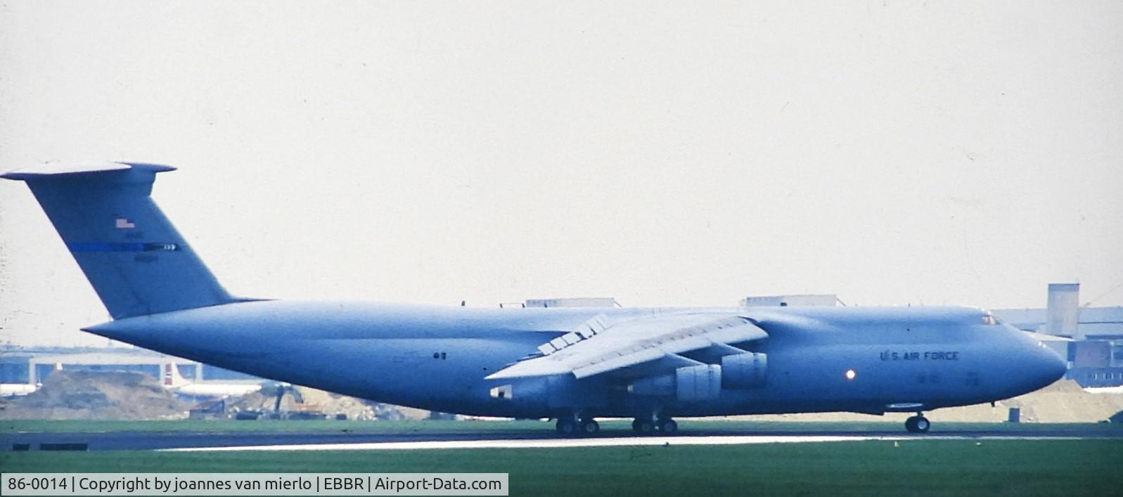 86-0014, 1986 Lockheed C-5B Galaxy C/N 500-0100, Slide scan