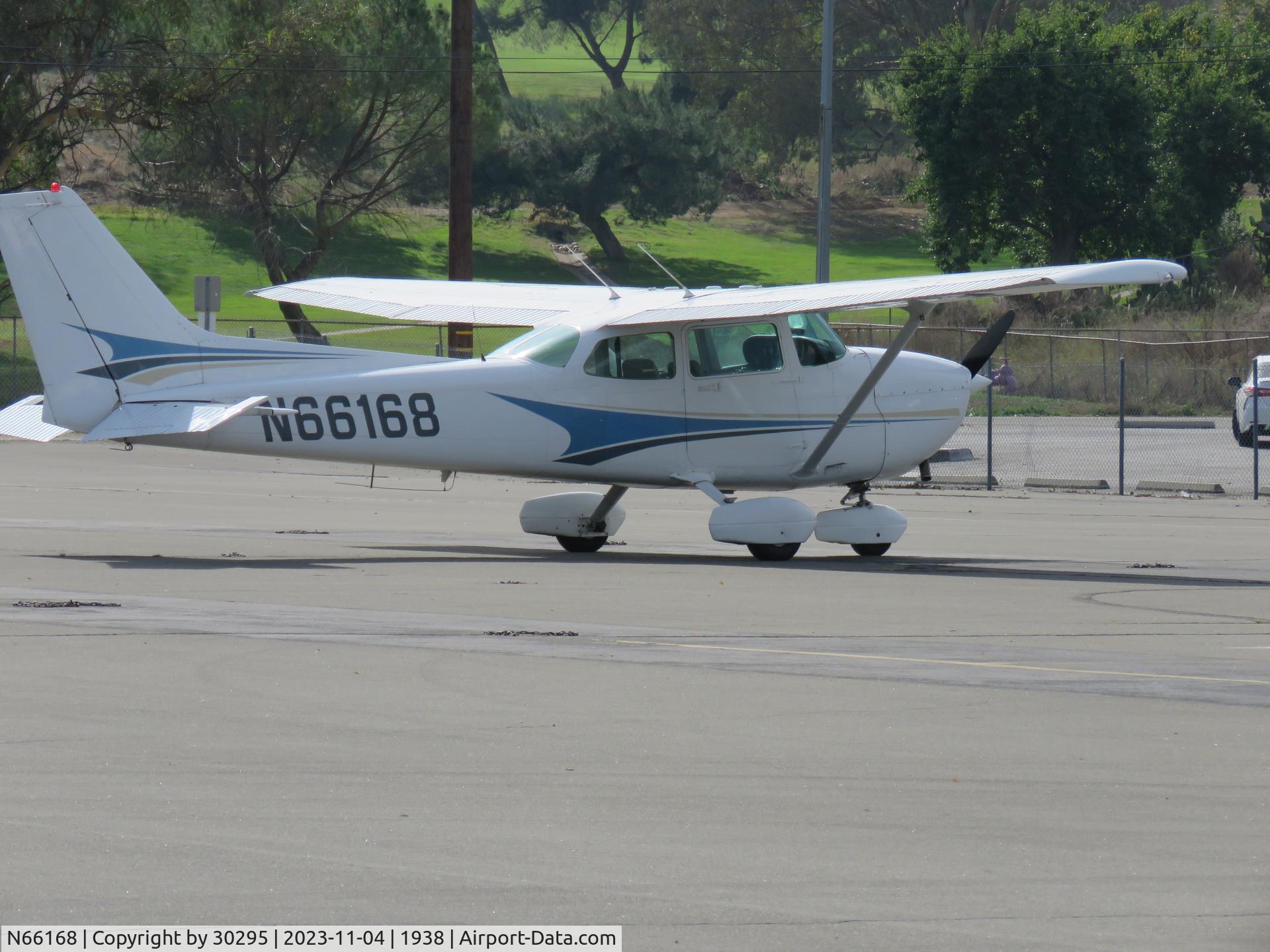 N66168, 1983 Cessna 172P C/N 17275974, Parked