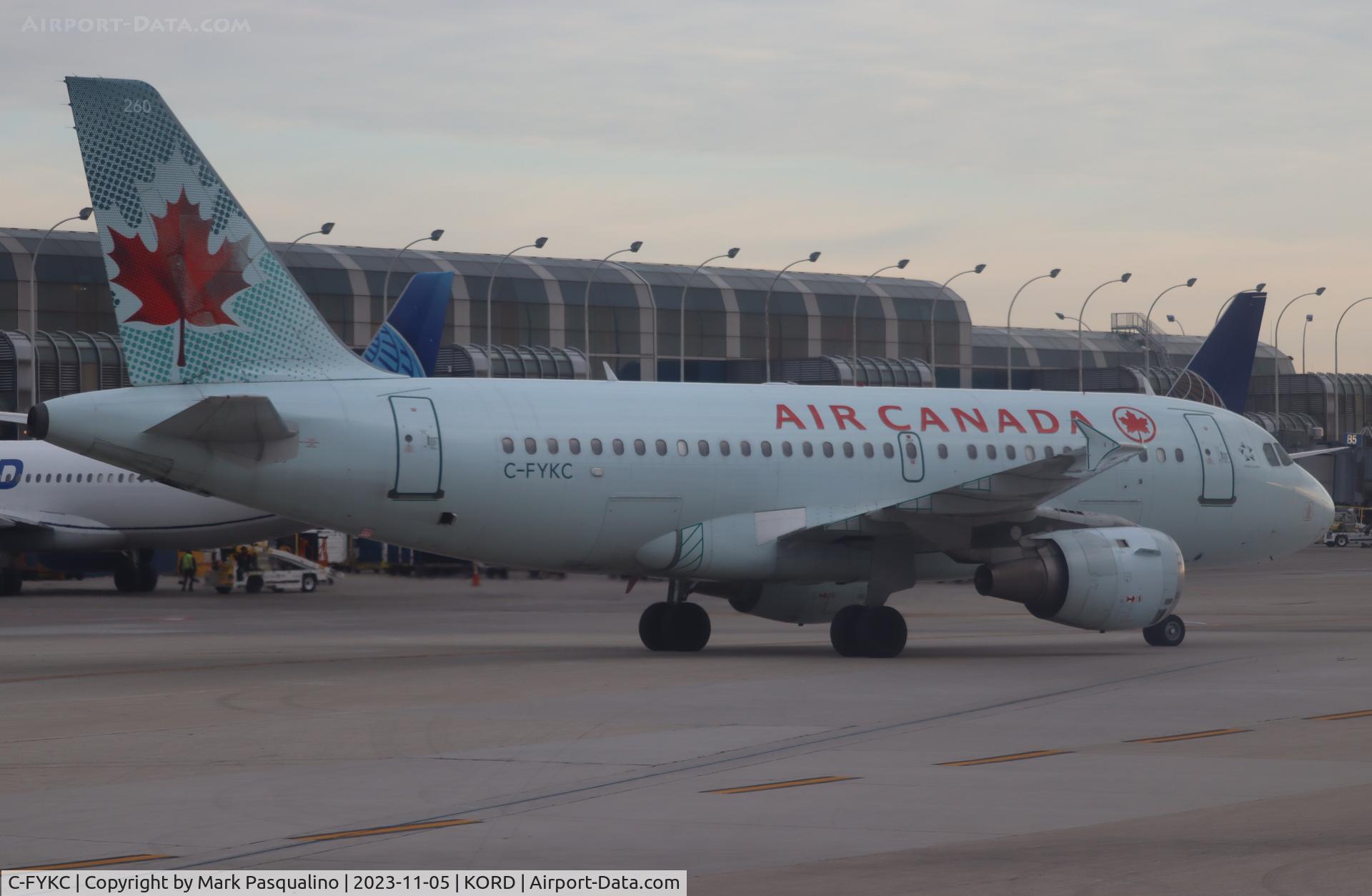 C-FYKC, 1997 Airbus A319-114 C/N 691, Airbus A319-114