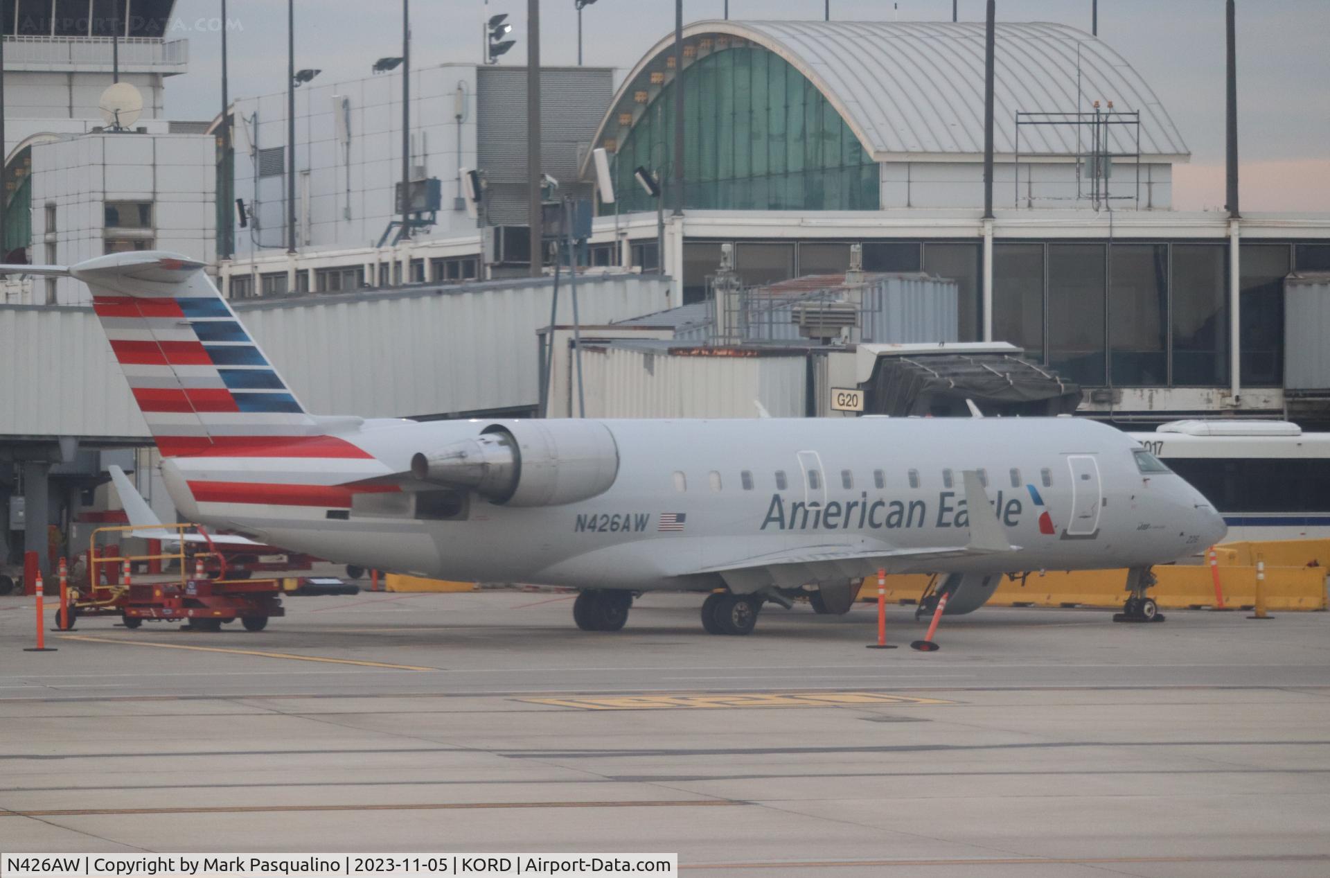 N426AW, 2002 Bombardier CRJ-200LR (CL-600-2B19) C/N 7669, CL-600-2B19