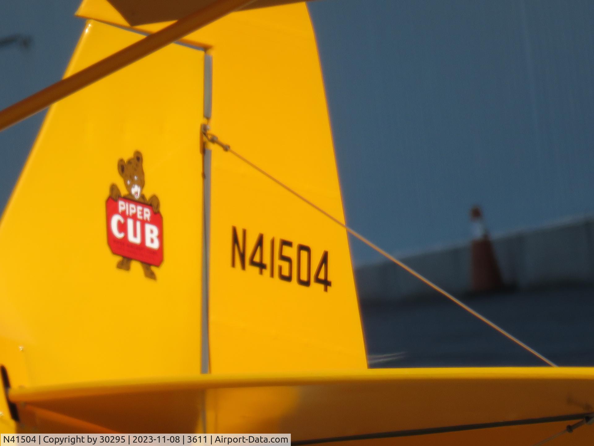 N41504, Piper J3C-65 Cub C/N 8140, Tail information