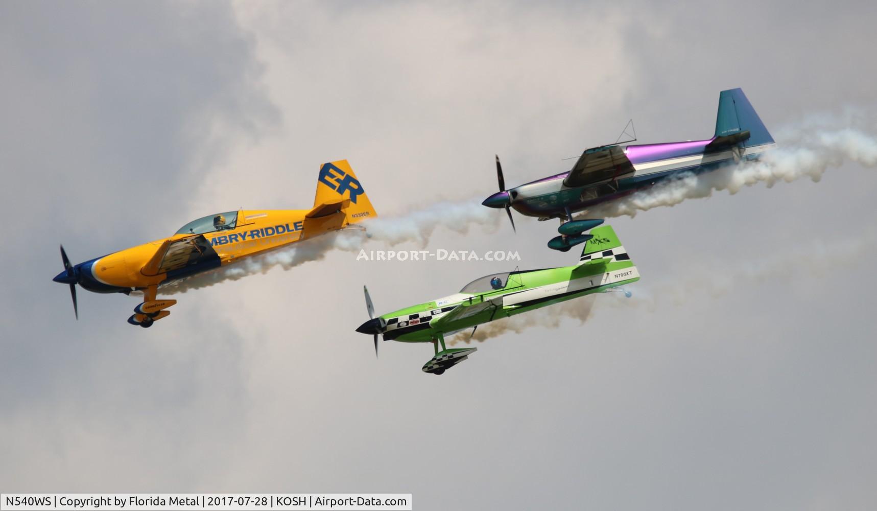 N540WS, 2002 Zivko Edge 540 C/N 0032, OSH 2017 zx