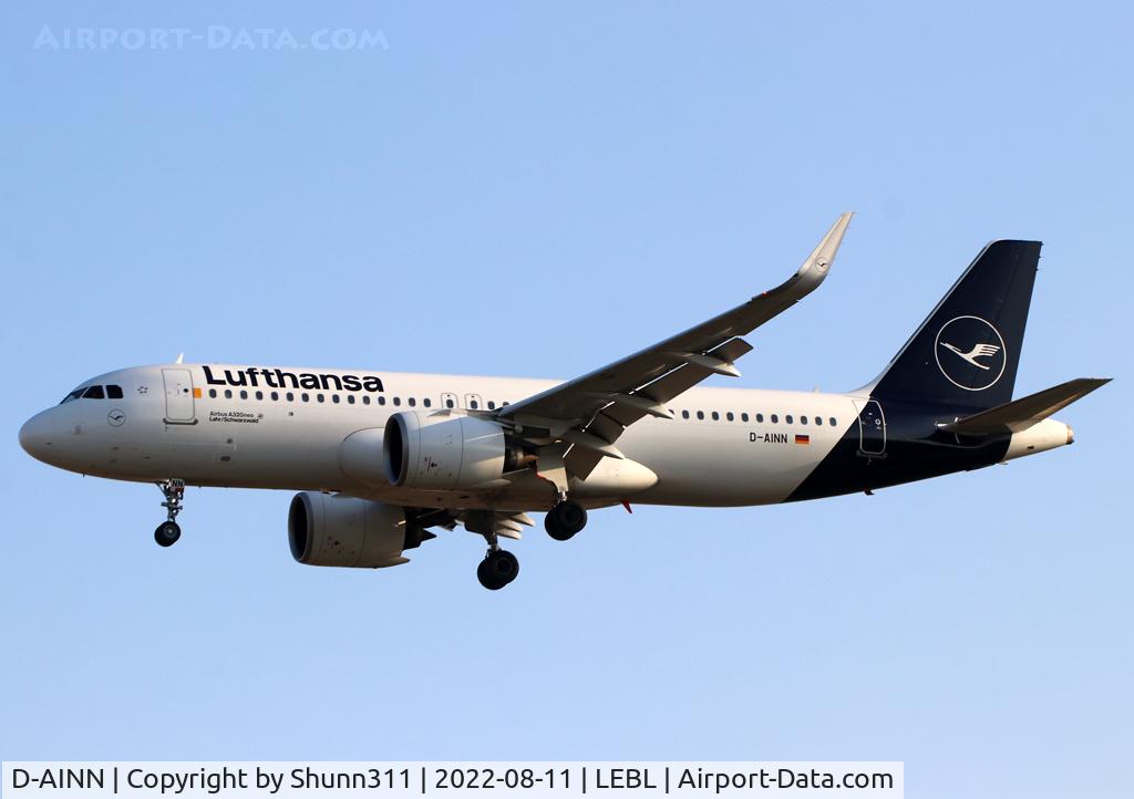 D-AINN, 2018 Airbus A320-271N C/N 8491, Landing rwy 24R in new c/s