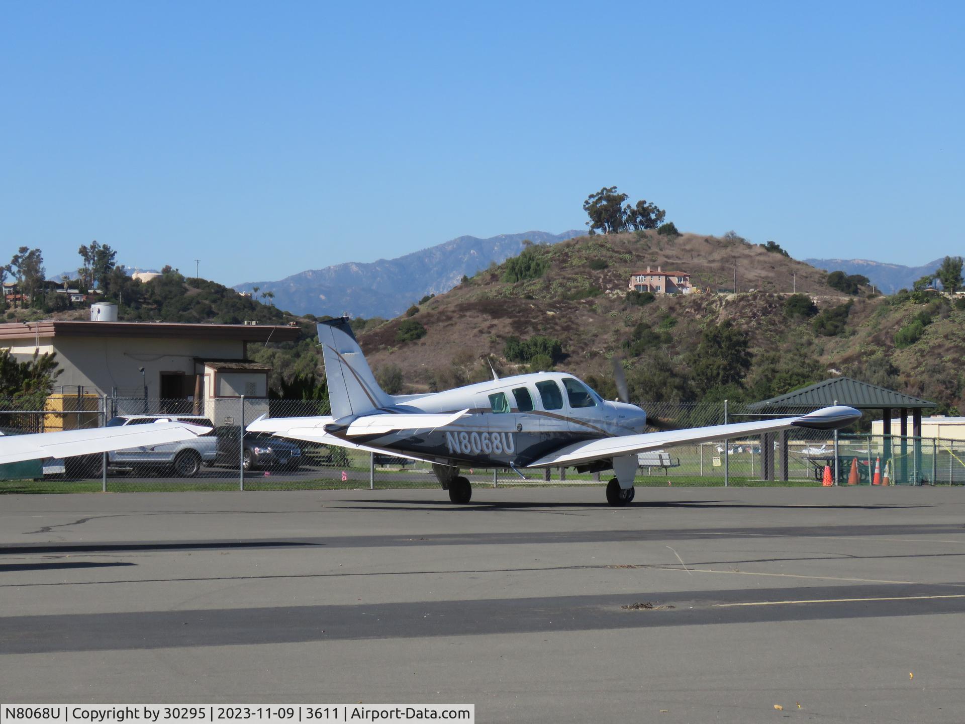 N8068U, 1992 Beech A36 Bonanza 36 C/N E-2725, Leaving parking spot