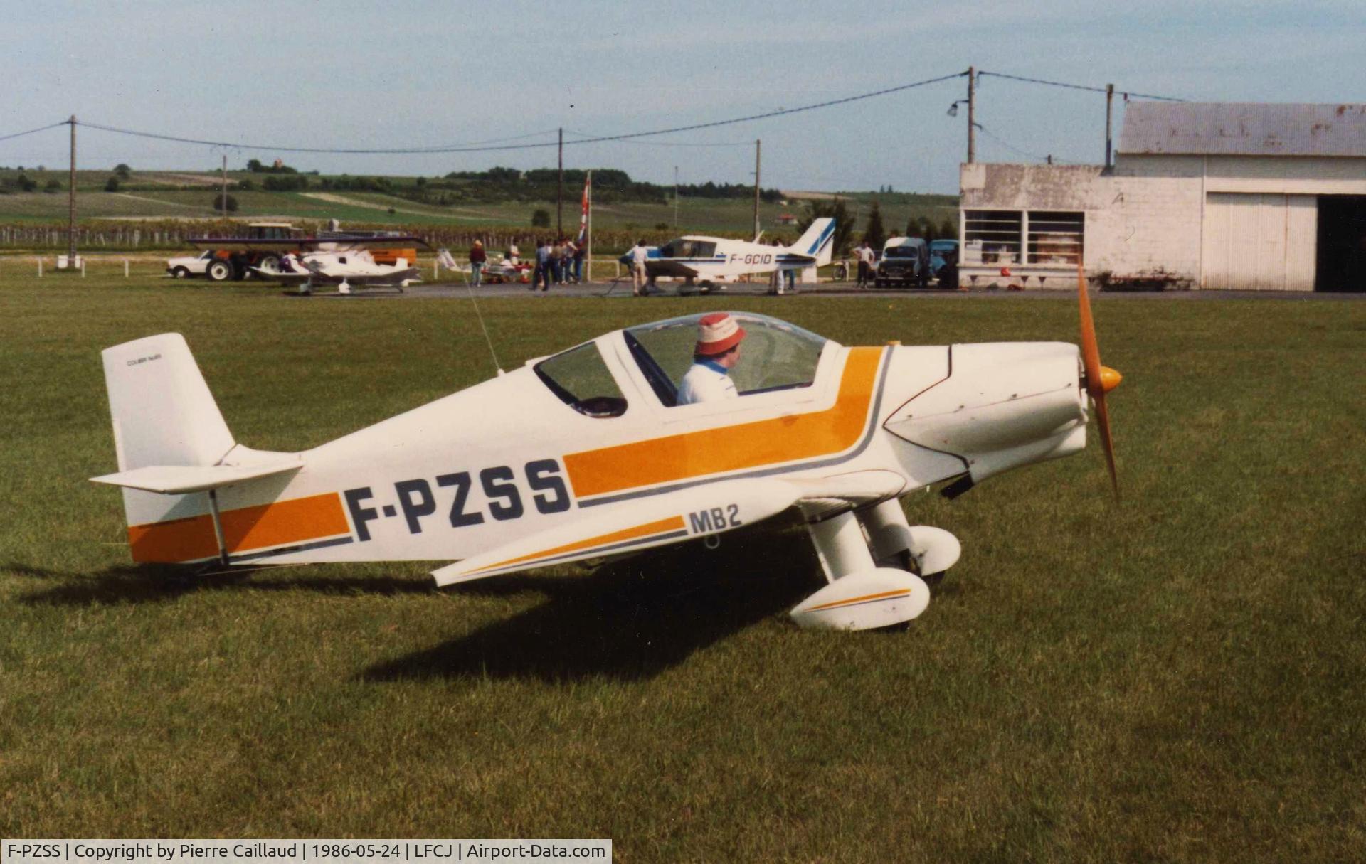 F-PZSS, Brugger MB-2 Colibri C/N 85, JM GRAVAT (un des 3 constructeurs) à Jonzac (17)