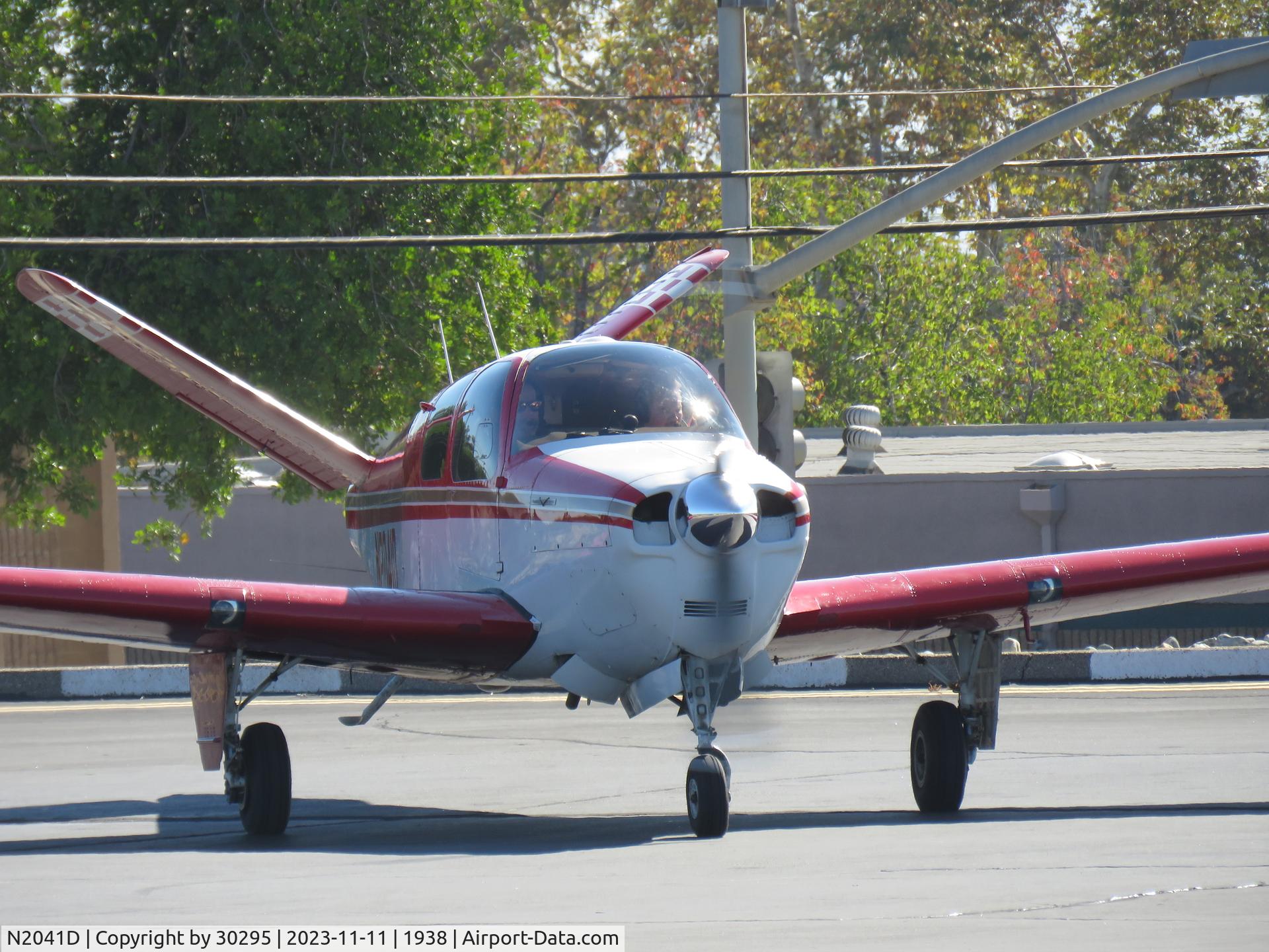 N2041D, 1952 Beech C35 Bonanza Bonanza C/N D-3393, Continental E-185-11
