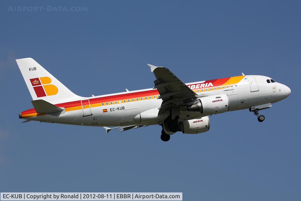 EC-KUB, 2008 Airbus A319-111 C/N 3651, at bru