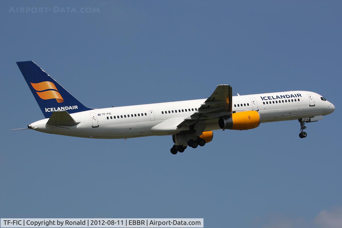 TF-FIC, 2000 Boeing 757-23N C/N 30735, at bru