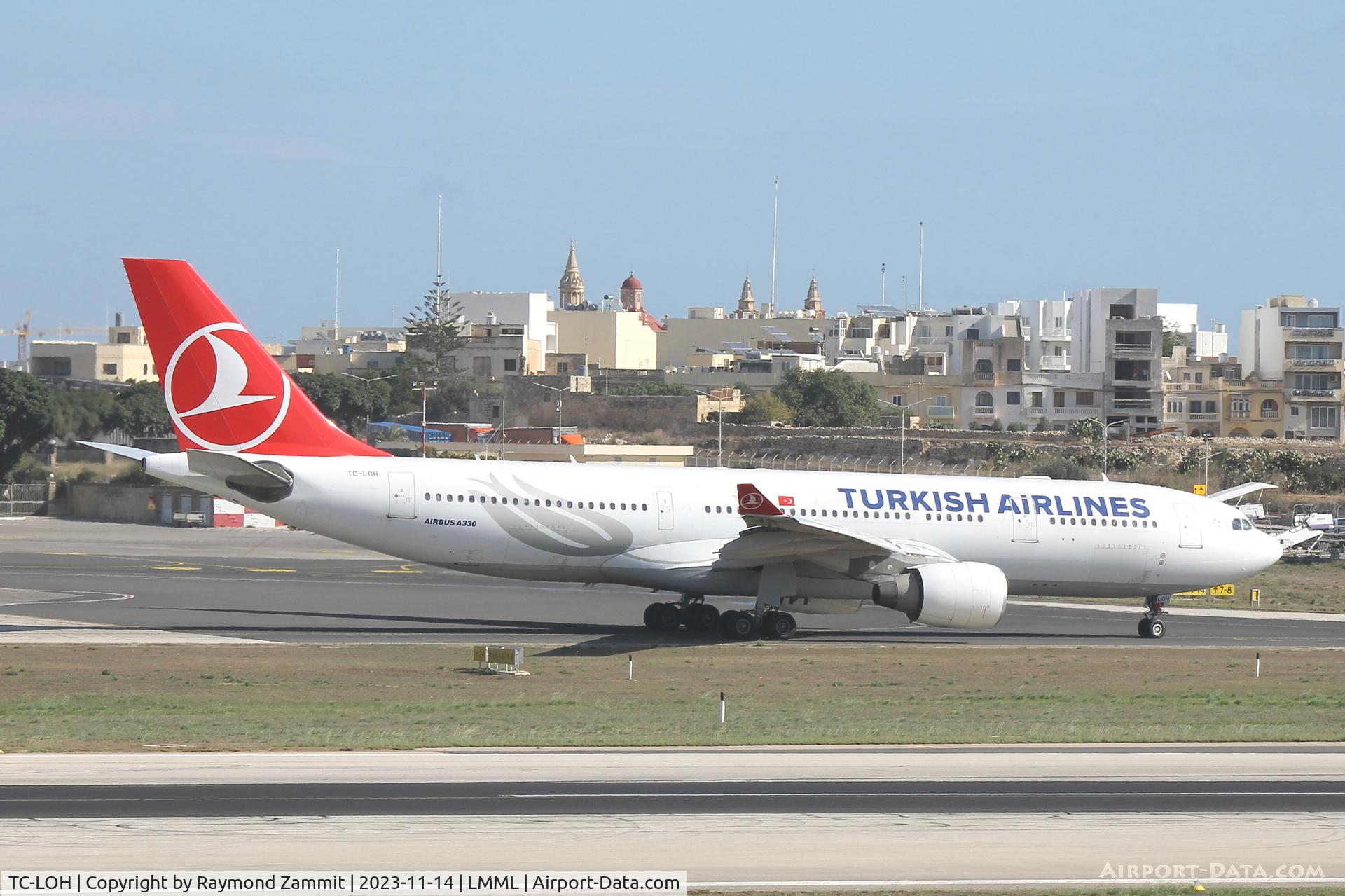 TC-LOH, 2011 Airbus A330-223 C/N 1213, A330 TC-LOH Turkish Airlines