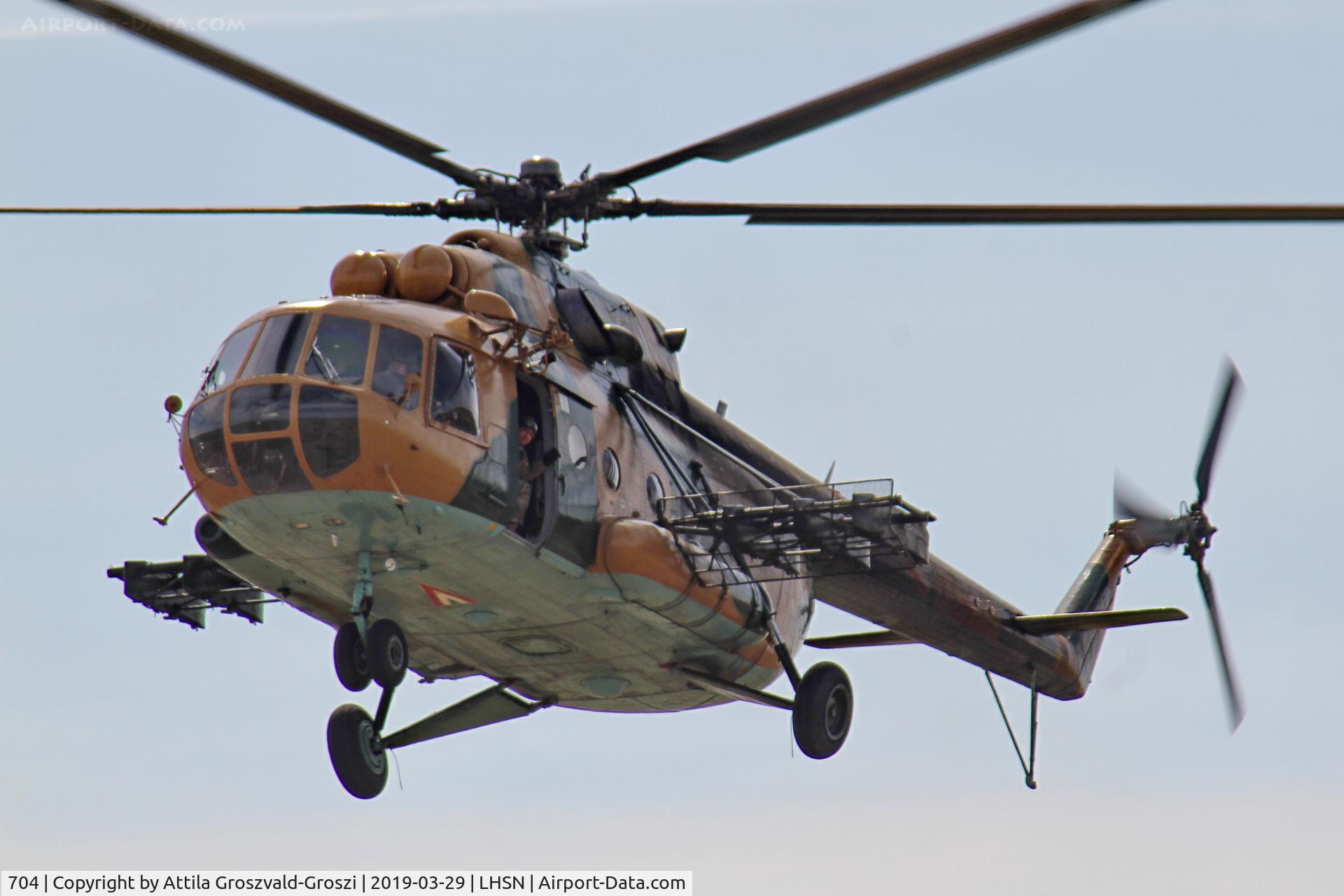 704, 1987 Mil Mi-17 Hip C/N 104M04, LHSN - Szolnok Air Base Hungary
