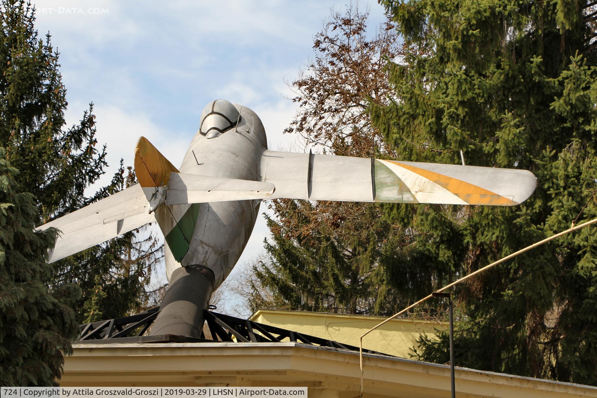 724, 1953 Mikoyan-Gurevich MiG-15 bis C/N 31530724, LHSN - Szolnok Air Base Hungary