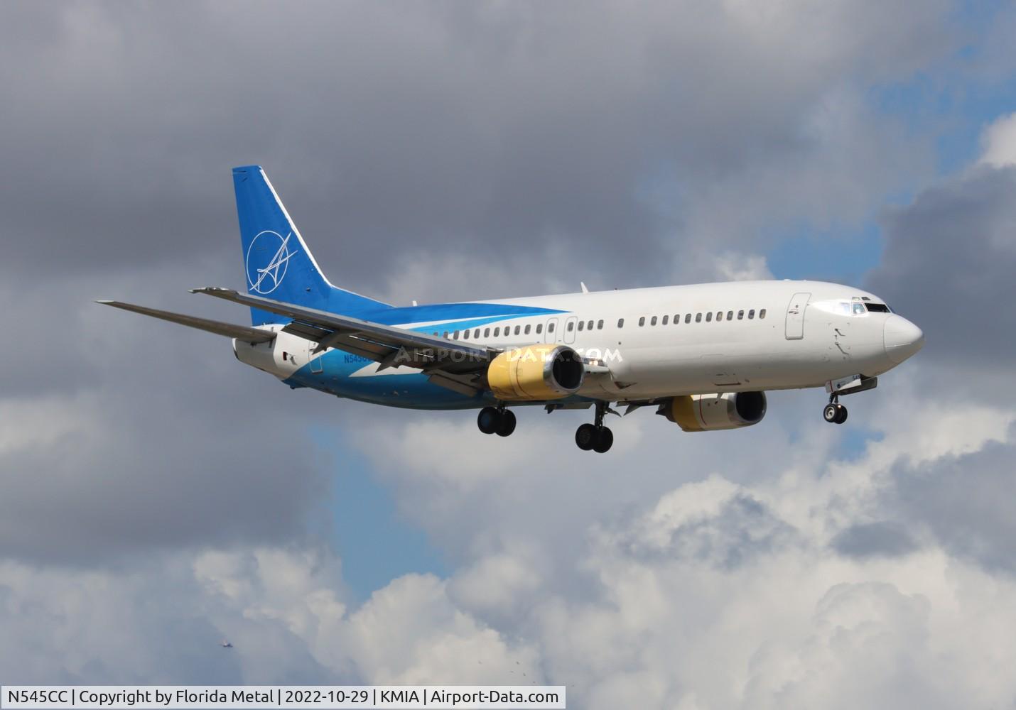 N545CC, 1996 Boeing 737-48E C/N 25771, IAero 734 zx