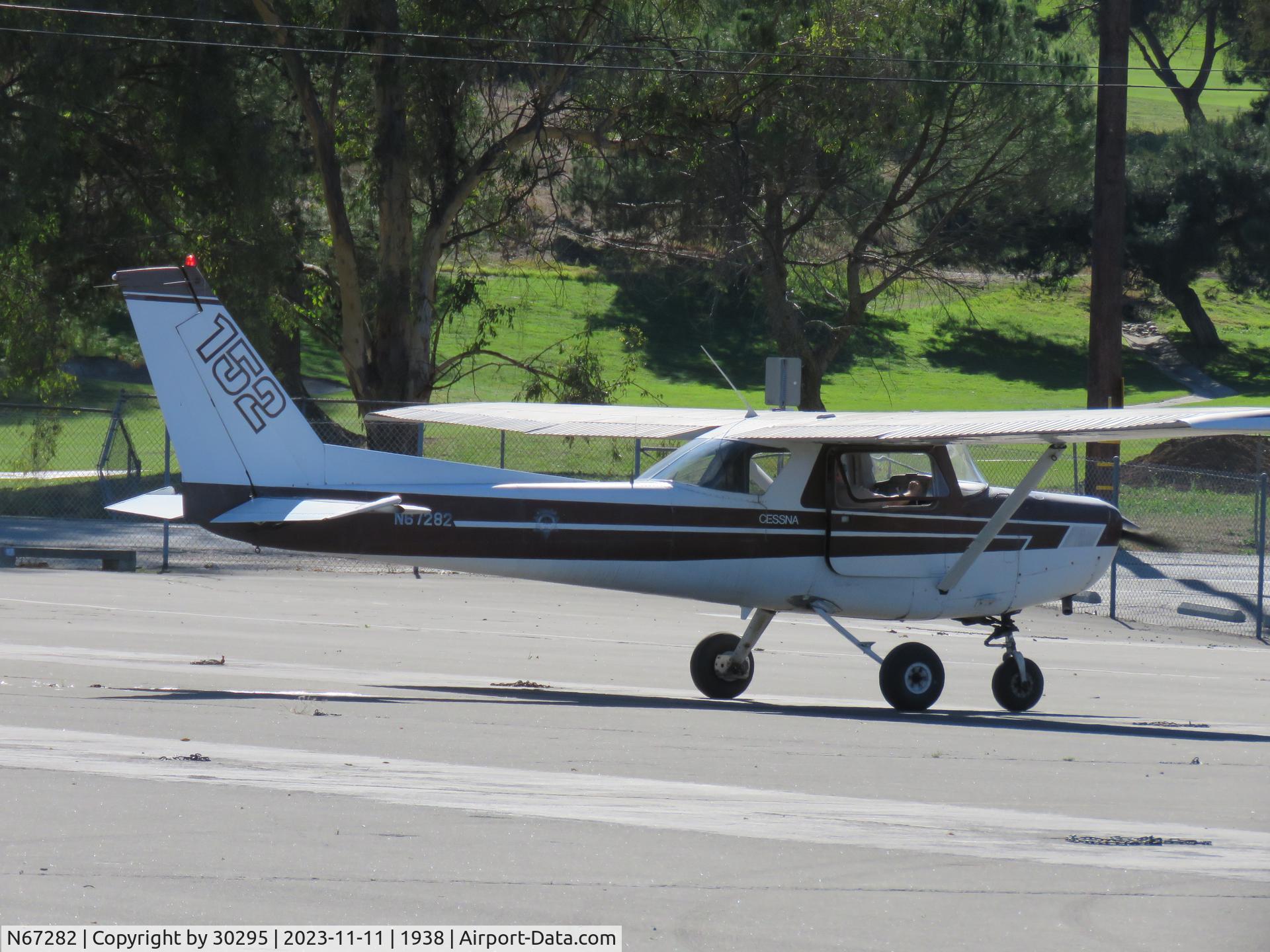 N67282, 1978 Cessna 152 C/N 15281722, Parked