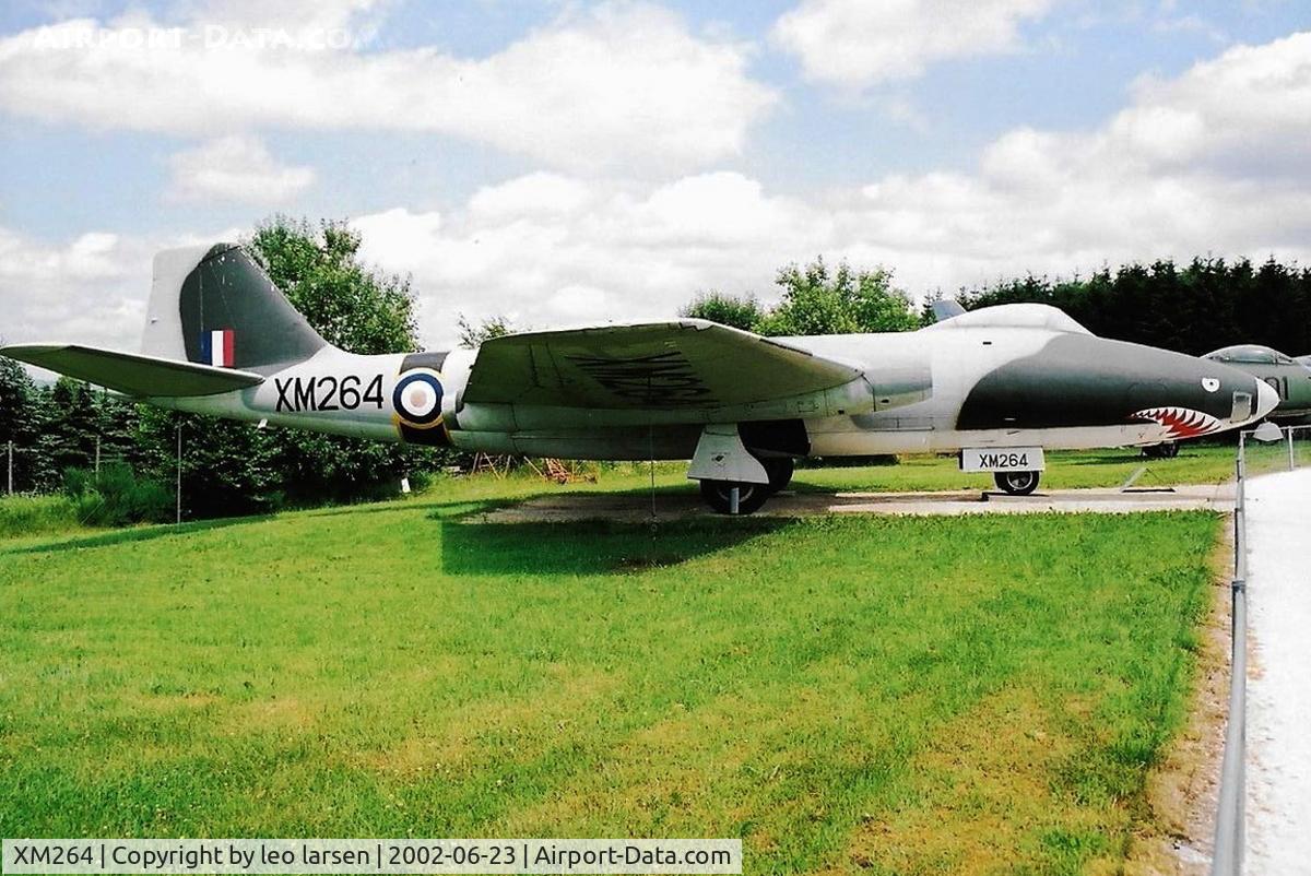 XM264, English Electric Canberra B(I).8 C/N EEP71624, Hermeskeil 23.6.2002