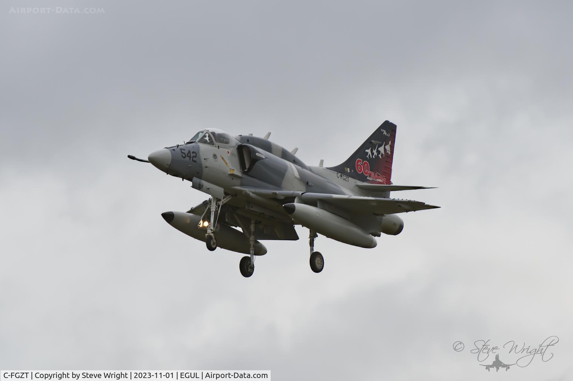 C-FGZT, 1976 Douglas A-4N Skyhawk C/N 14464, RAF Lakenheath UK