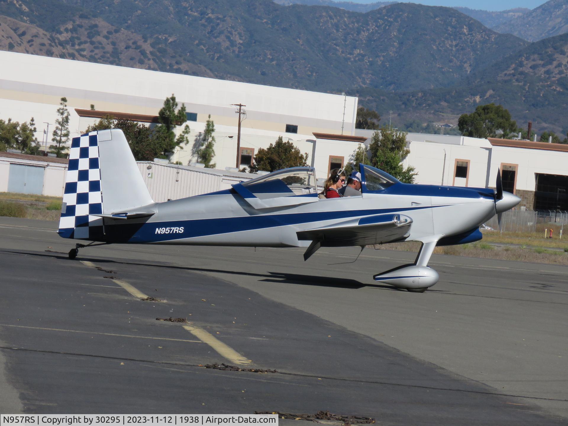 N957RS, 2008 Van's RV-7 C/N 72989, Taxiing