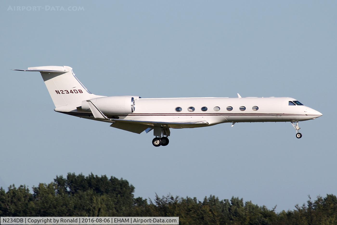 N234DB, 2006 Gulfstream Aerospace GV-SP (G550) C/N 5106, at spl
