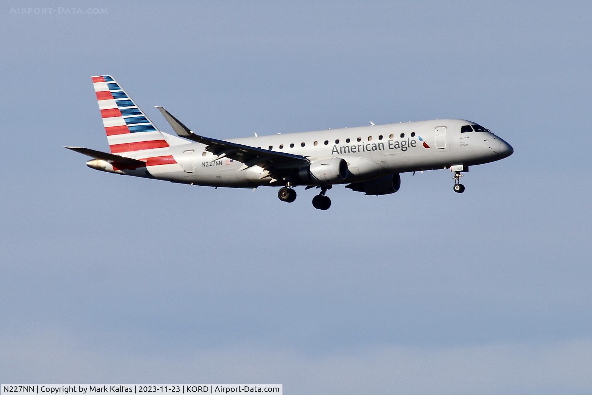 N227NN, 2016 Embraer 170LR (ERJ-170-100LR) C/N 17000543, ENVOY/AMERICAN E75L N227NN OPERATING AS ENY3922 BHM-ORD, RWY 10C APP KORD