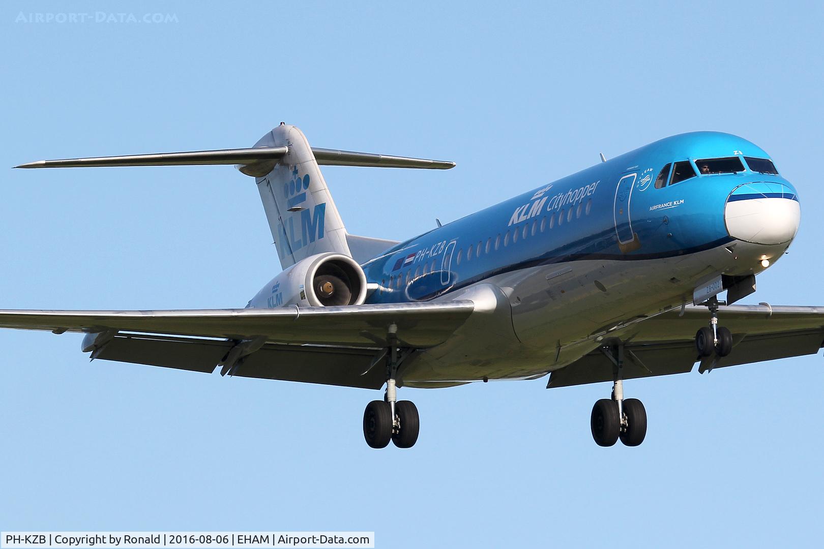 PH-KZB, 1996 Fokker 70 (F-28-070) C/N 11562, at spl