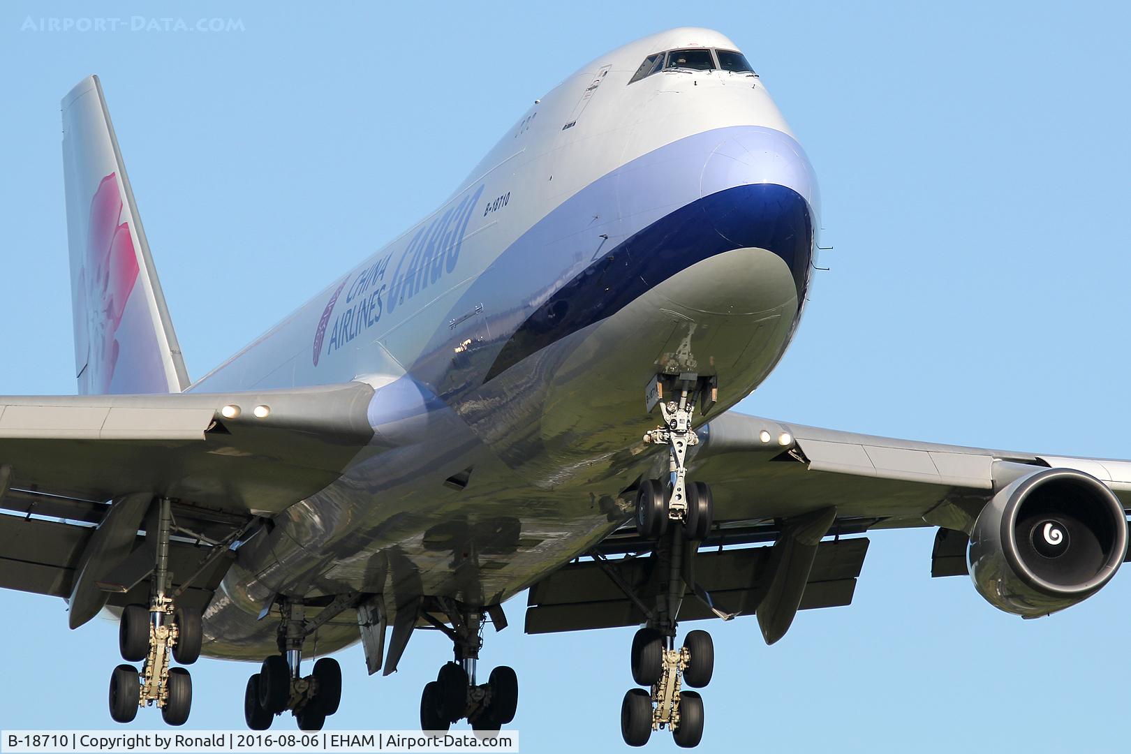 B-18710, 2002 Boeing 747-409F/SCD C/N 30767, at spl