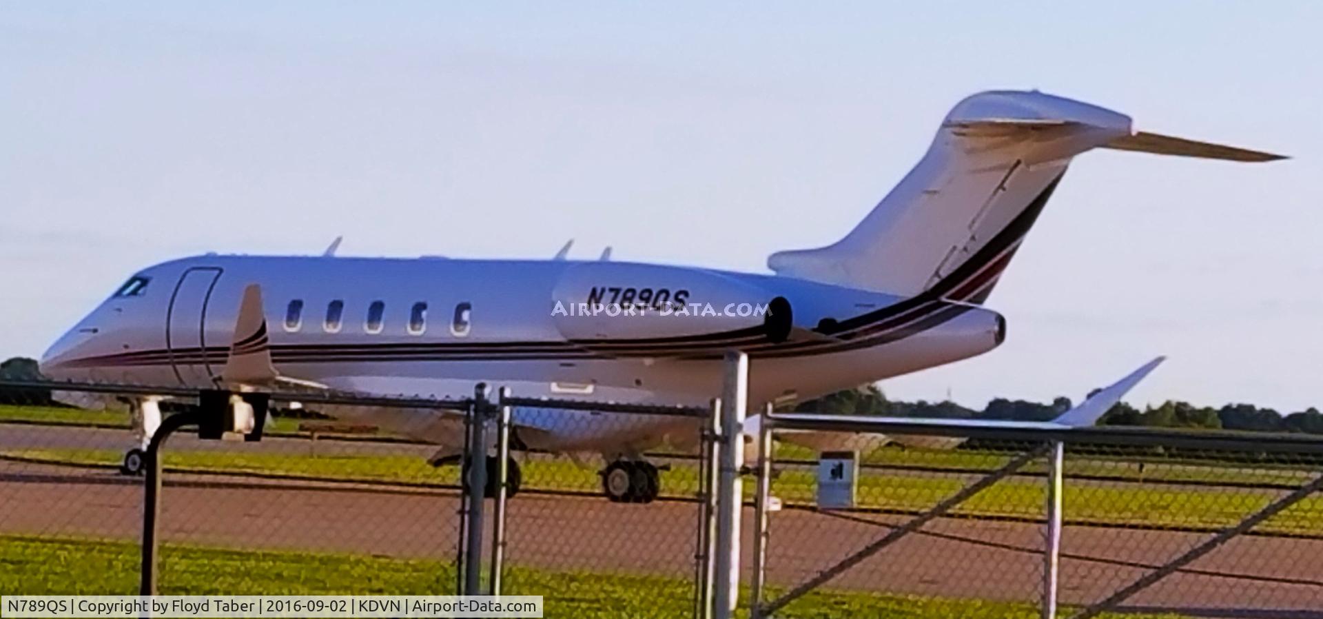 N789QS, 1998 Cessna 650 Citation VII C/N 650-7089, REVV Aviation Ramp