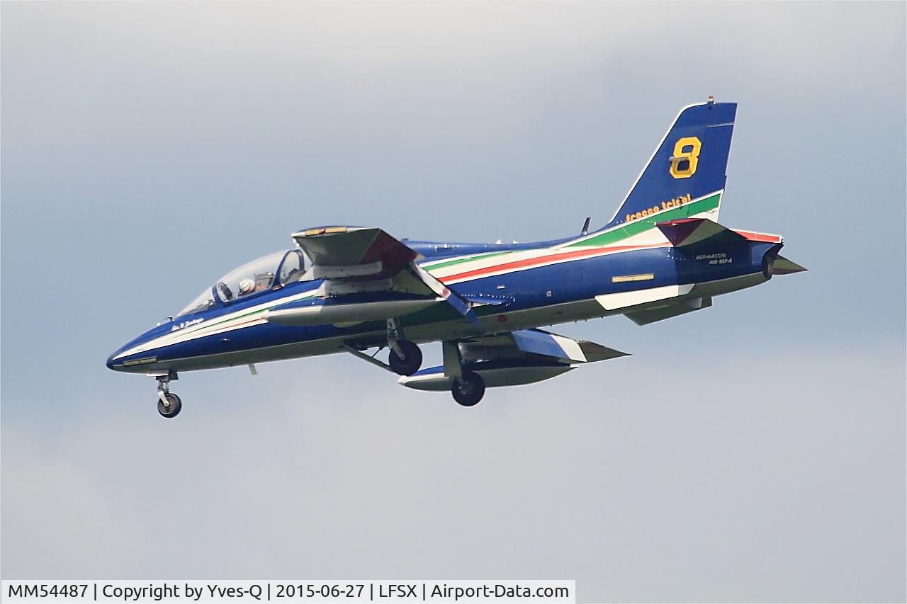 MM54487, Aermacchi MB-339PAN C/N 6684/079/AA035, Aermacchi MB-339PAN, Number 8 of Frecce Tricolori Aerobatic Team 2015, on final rwy 29, Luxeuil-Saint Sauveur Air Base 116 (LFSX)