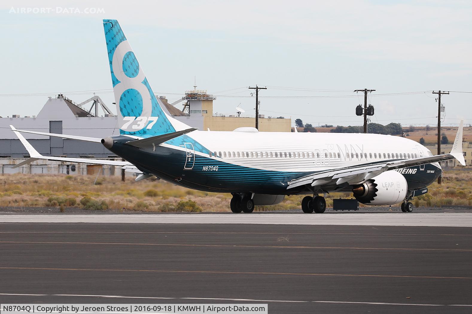 N8704Q, 2016 Boeing 737-8 MAX C/N 36988, kmwh