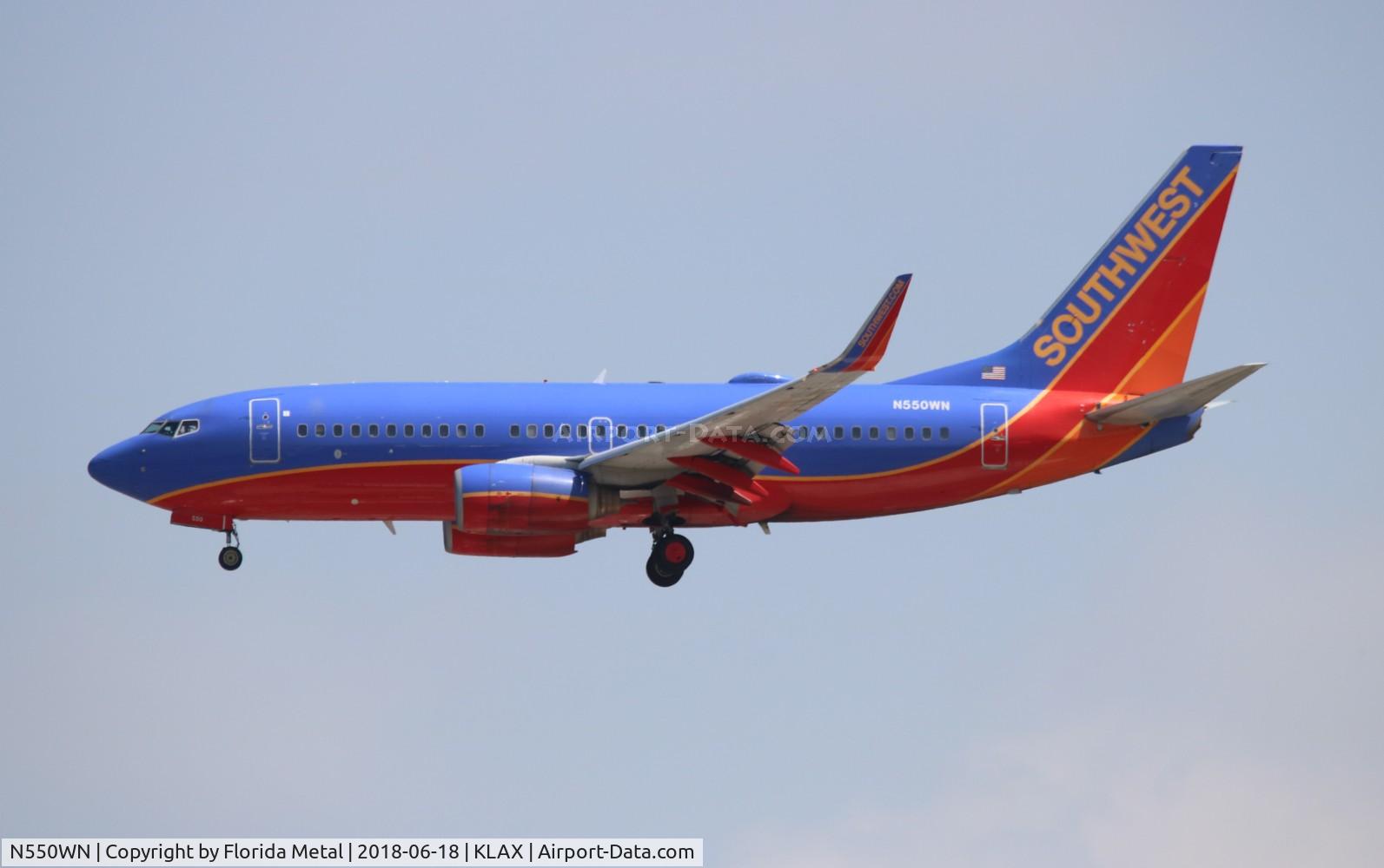 N550WN, 2001 Boeing 737-76Q C/N 30279, SWA 737 canyon zx