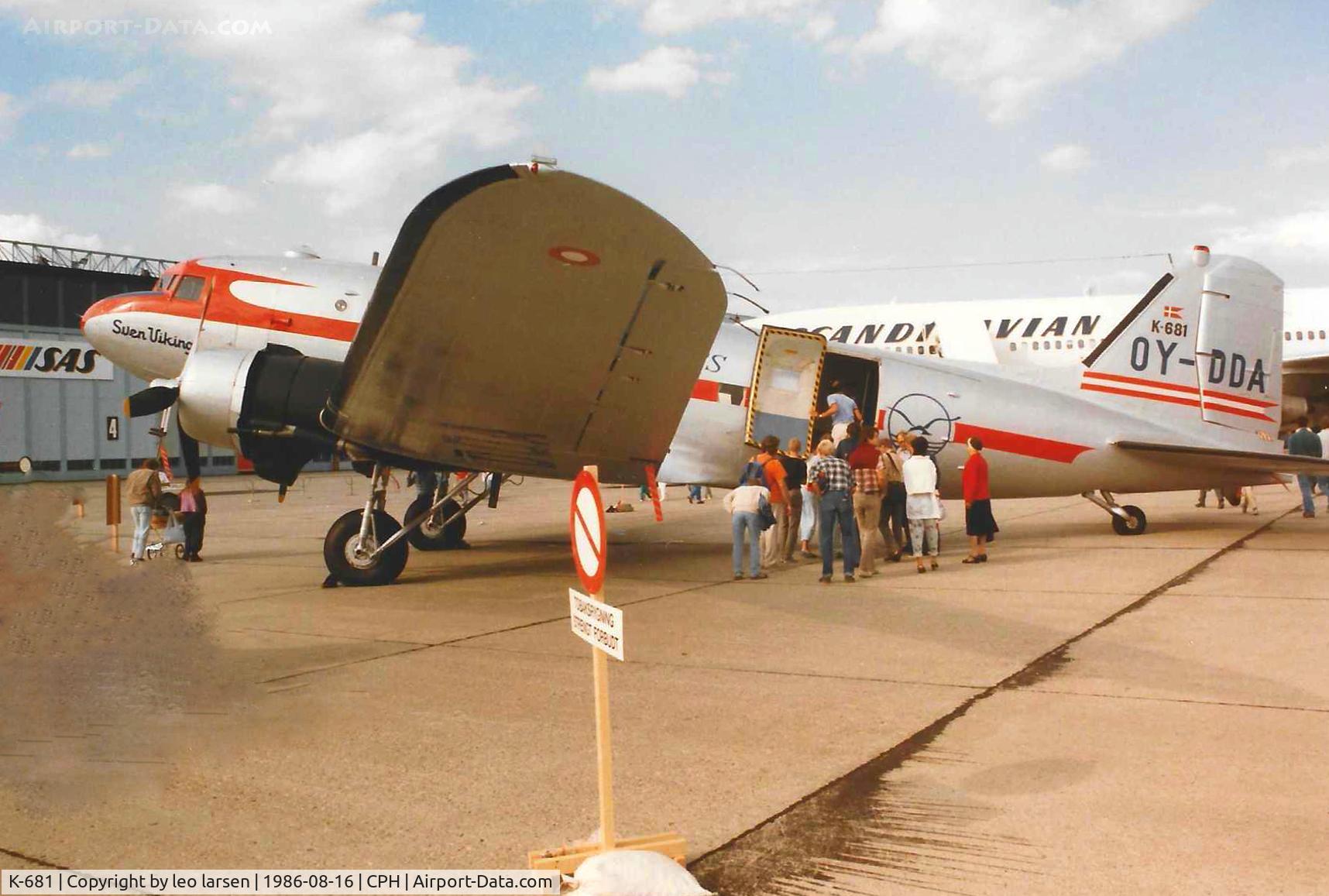 K-681, 1943 Douglas C-47A Dakota C/N 9664, Copenhagen 16.8.1986