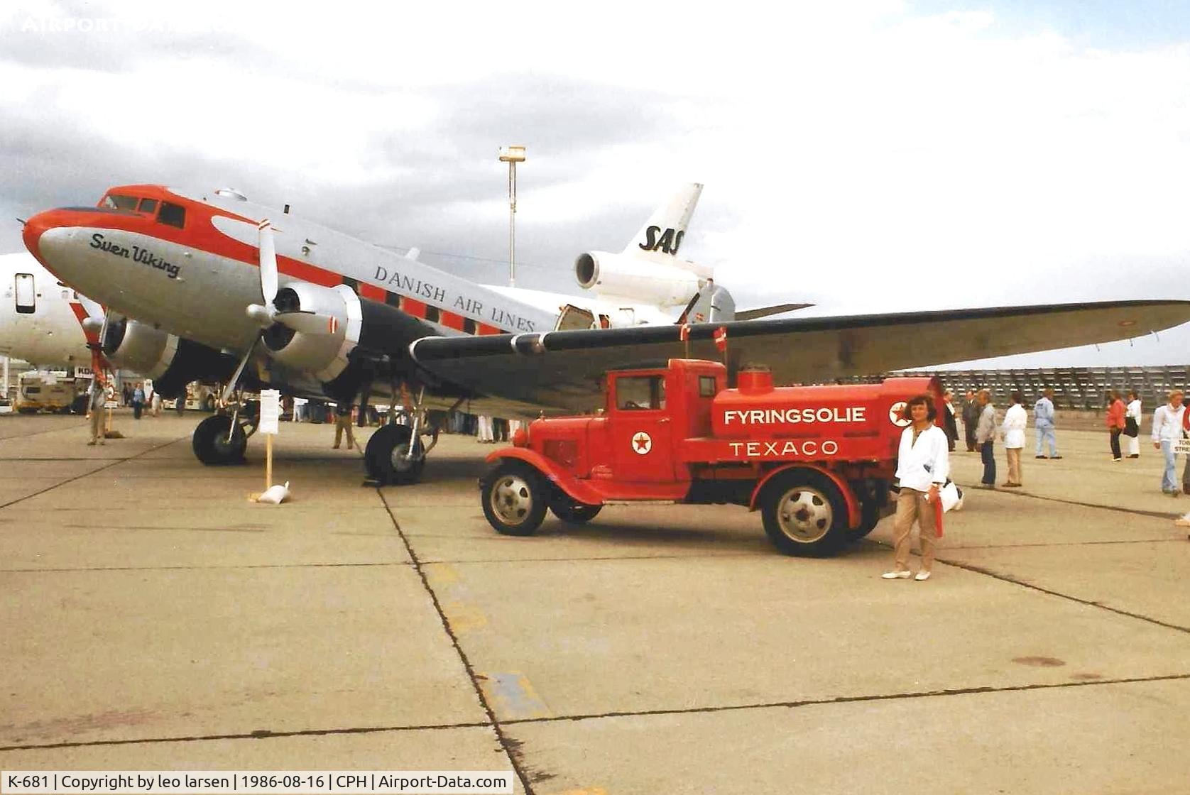 K-681, 1943 Douglas C-47A Dakota C/N 9664, Copenhagen 16.8.1986