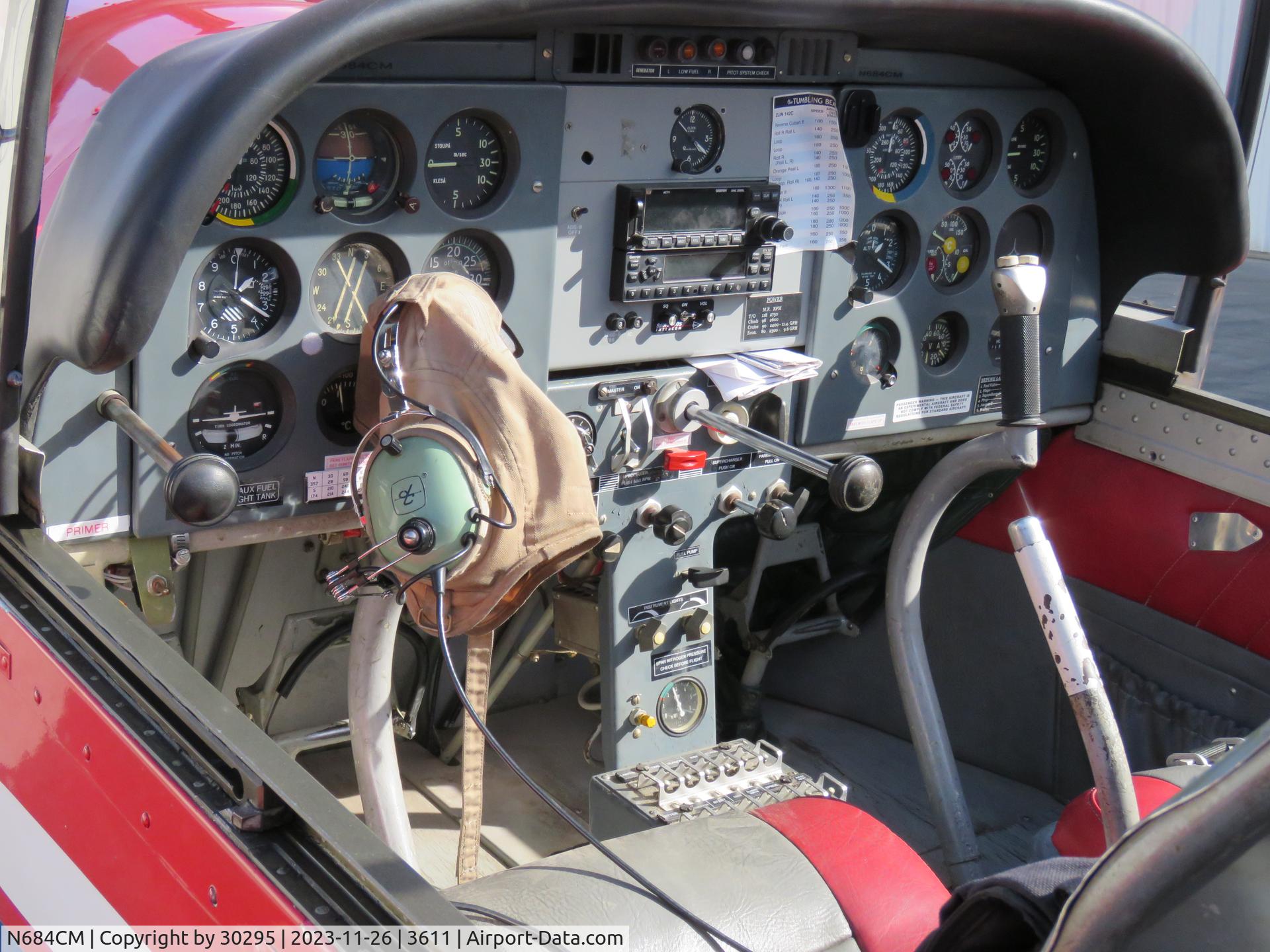 N684CM, 1980 Zlin Z-142C C/N 0218, Cockpit