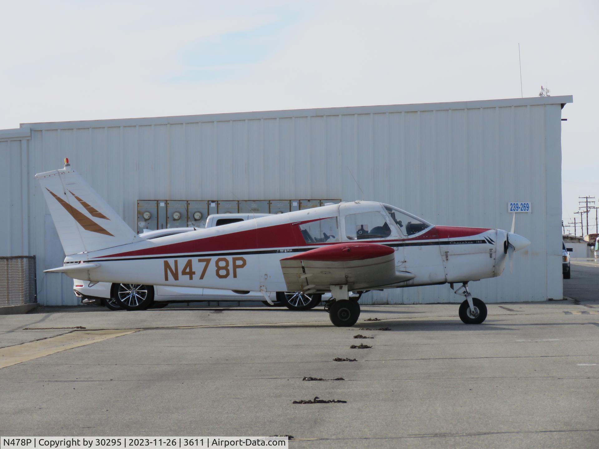 N478P, 1968 Piper PA-28-140 C/N 28-24807, Parked