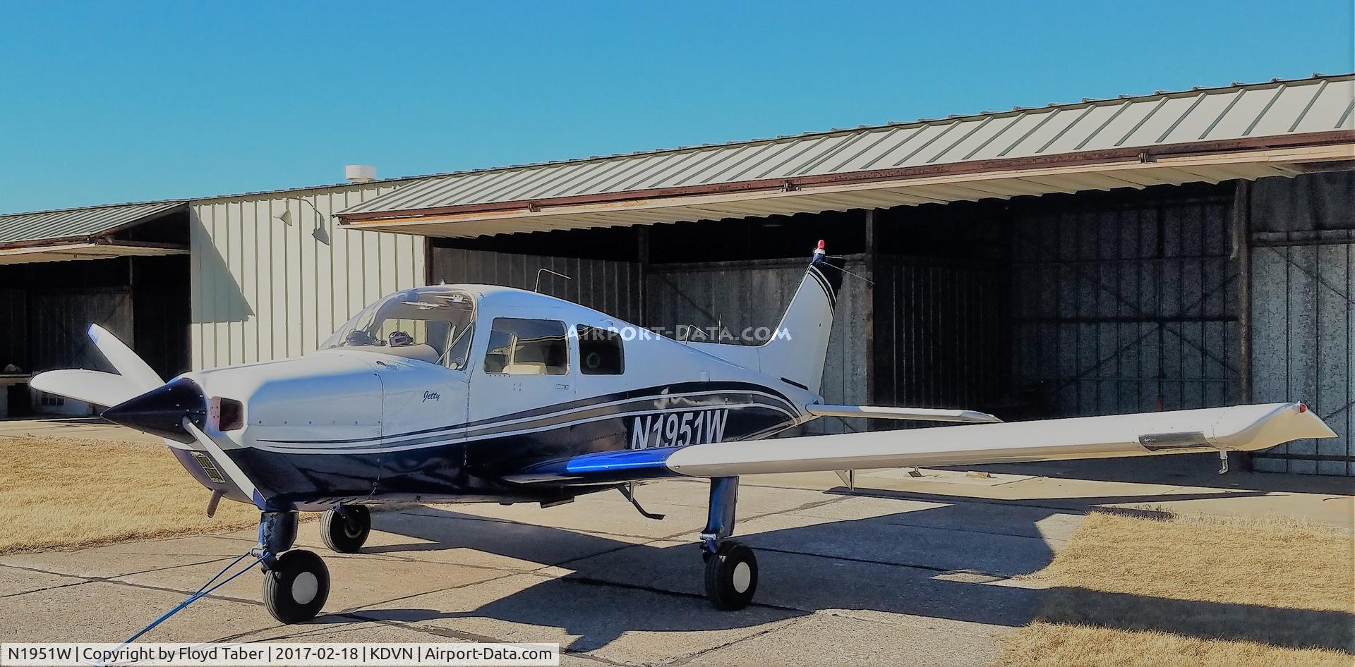N1951W, 1973 Beech B19 Sport 150 C/N MB-615, Pulled out of the hangar looking all pretty,was later damaged in a landing incident at KDVN