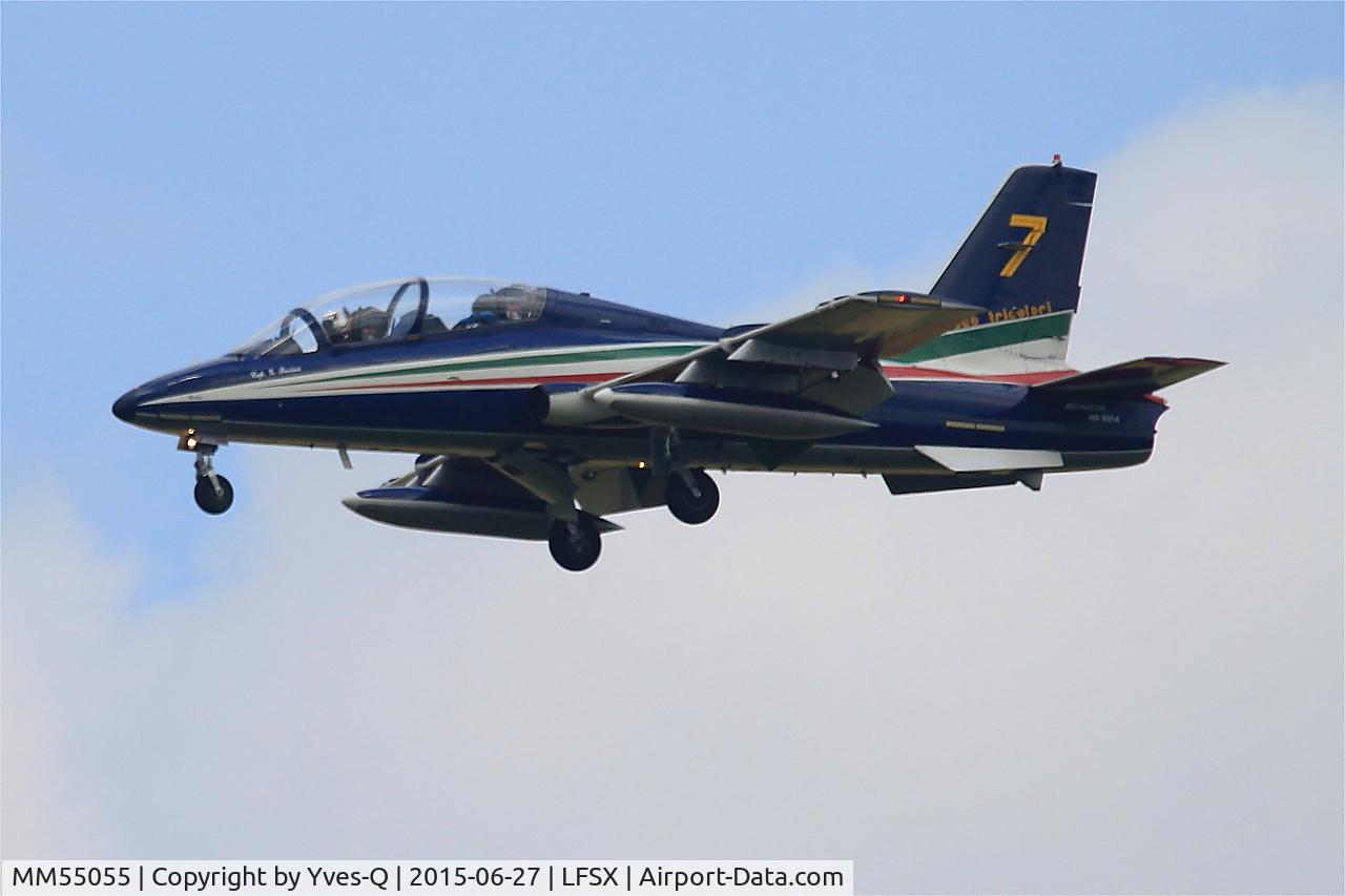 MM55055, Aermacchi MB-339PAN C/N 6851/189/AA086, Aermacchi MB-339PAN, N°7 of Frecce Tricolori Aerobatic Team 2015, Short approach rwy 29, Luxeuil-Saint Sauveur Air Base 116 (LFSX)