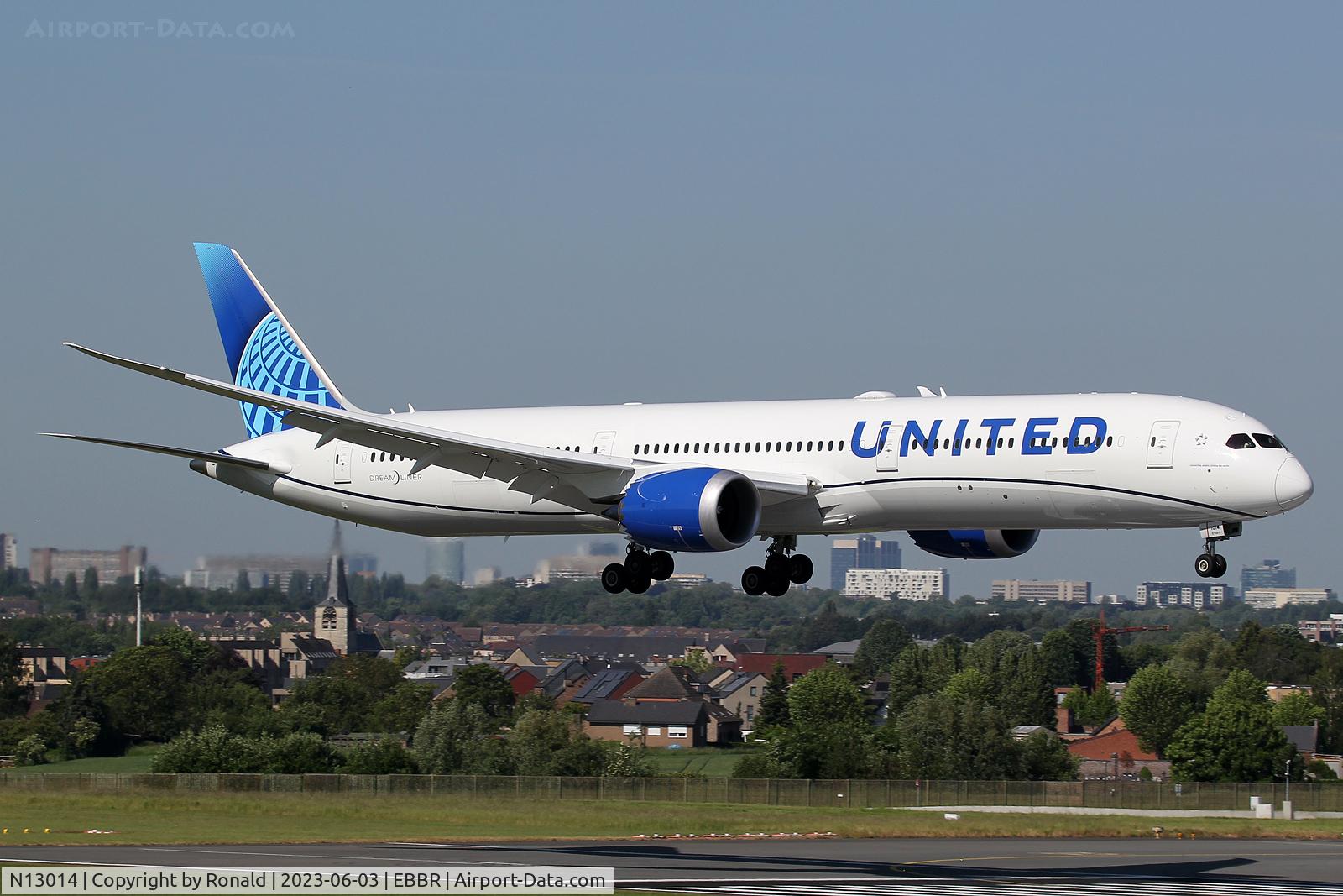 N13014, 2021 Boeing 787-10 Dreamliner C/N 40940, at bru