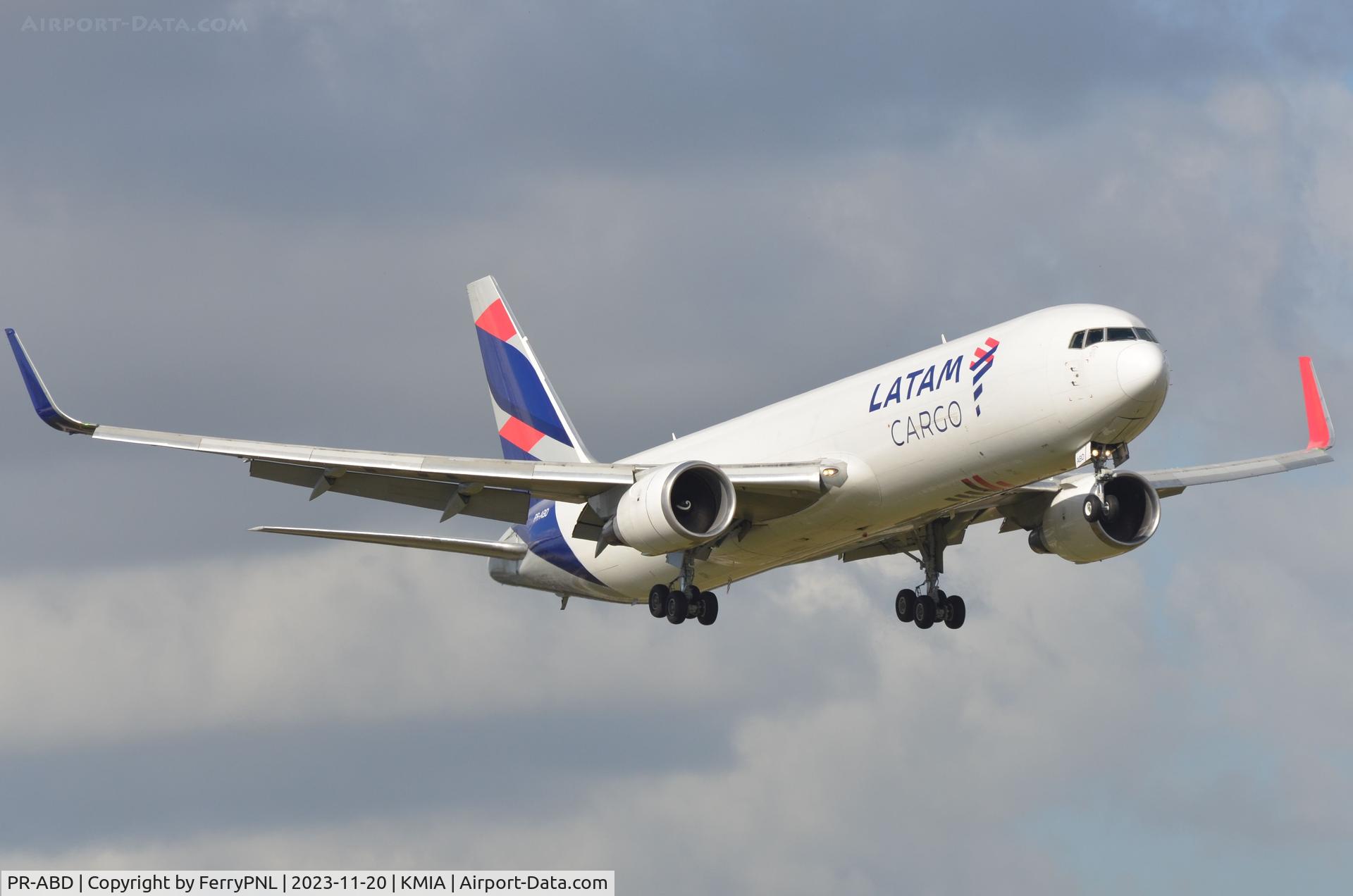 PR-ABD, 2005 Boeing 767-316F C/N 34245, Latam B763F on short final