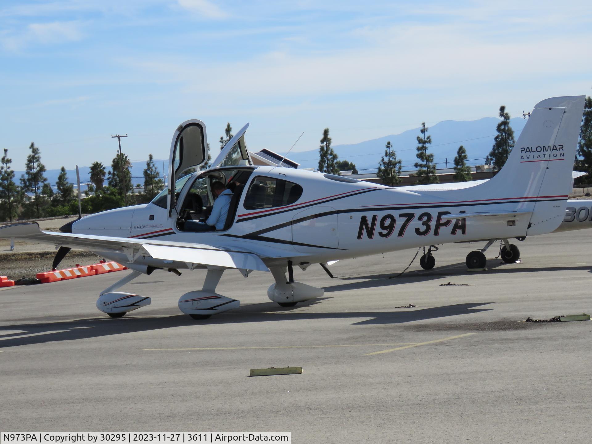 N976PA, 2020 Cirrus SR20 C/N 2603, Loading up