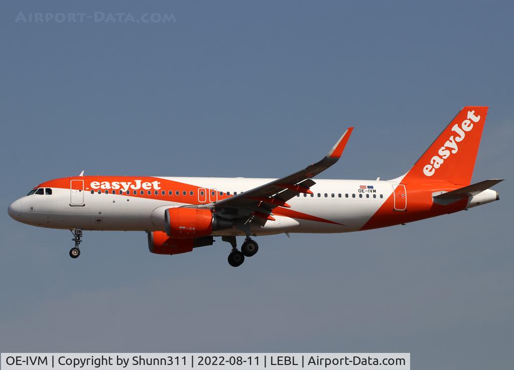 OE-IVM, 2017 Airbus A320-214 C/N 7537, Landing rwy 24R