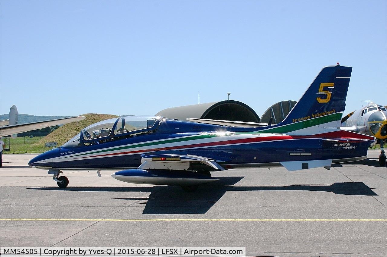 MM54505, Aermacchi MB-339A C/N 6716/111/AA053, Aermacchi MB-339PAN, N°5 of Frecce Tricolori Aerobatic Team 2015, Taxiing, Luxeuil-Saint Sauveur Air Base 116 (LFSX)