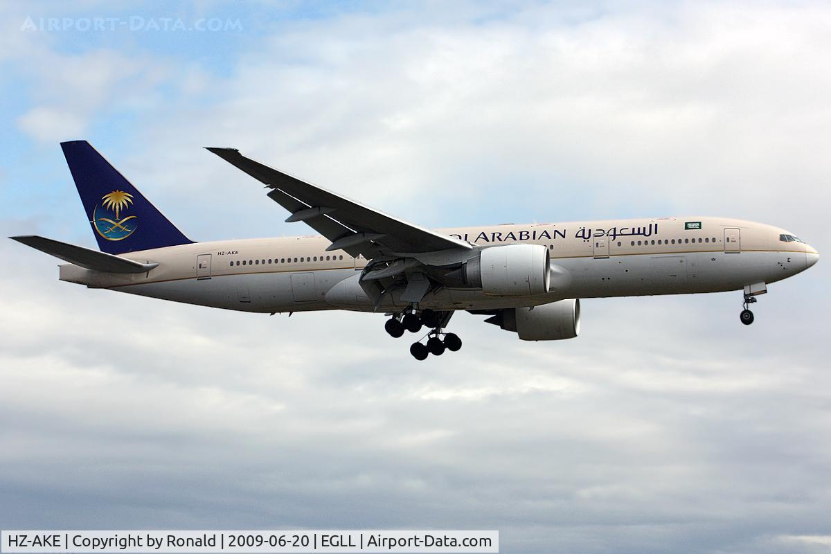 HZ-AKE, 1997 Boeing 777-268/ER C/N 28348, at lhr