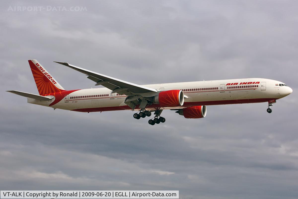 VT-ALK, 2007 Boeing 777-337/ER C/N 36309, at lhr