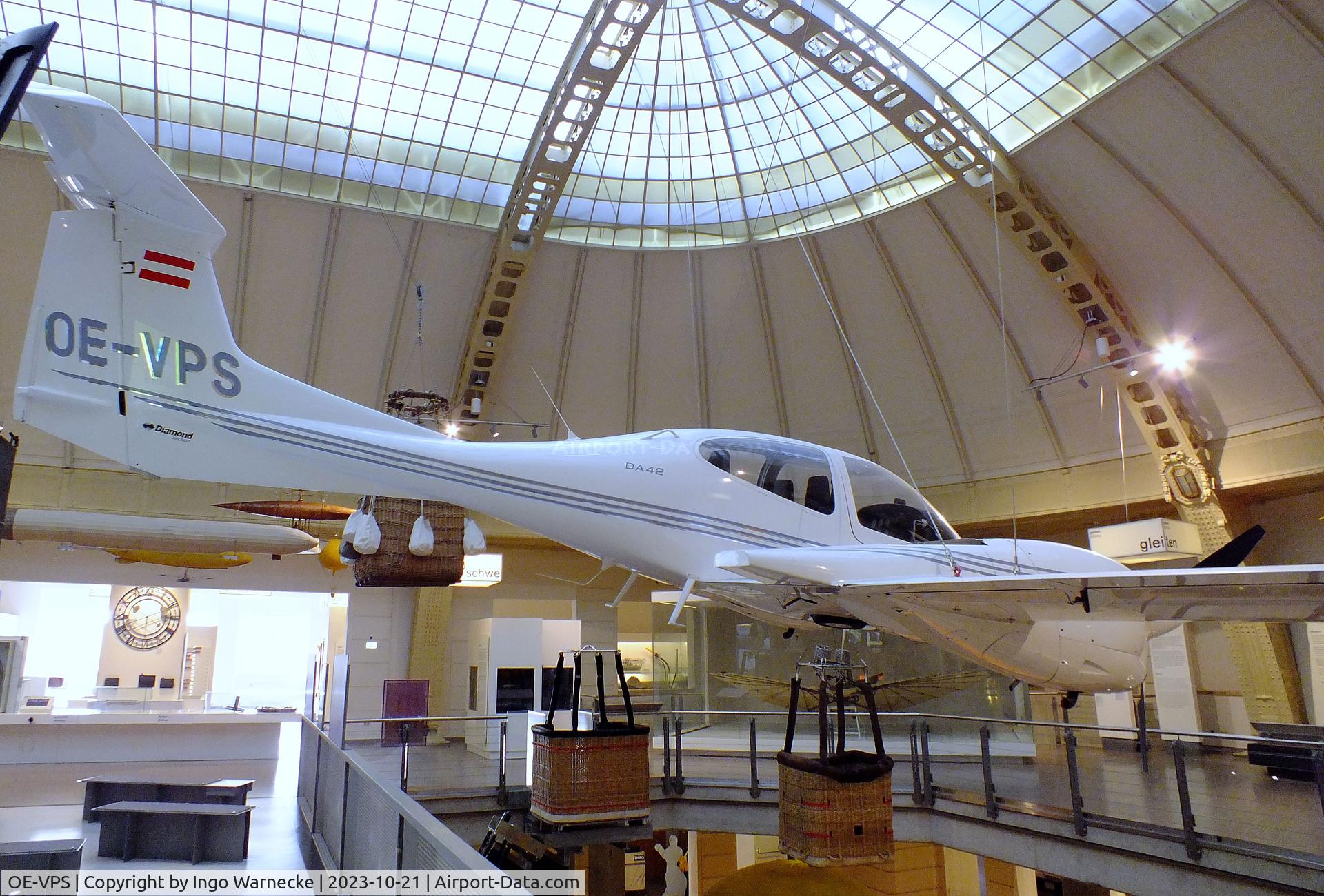 OE-VPS, Diamond DA-42-180 Twin Star C/N 42.001, Diamond DA42-180 first prototype at the Technisches Museum Wien (Vienna Technical Museum)