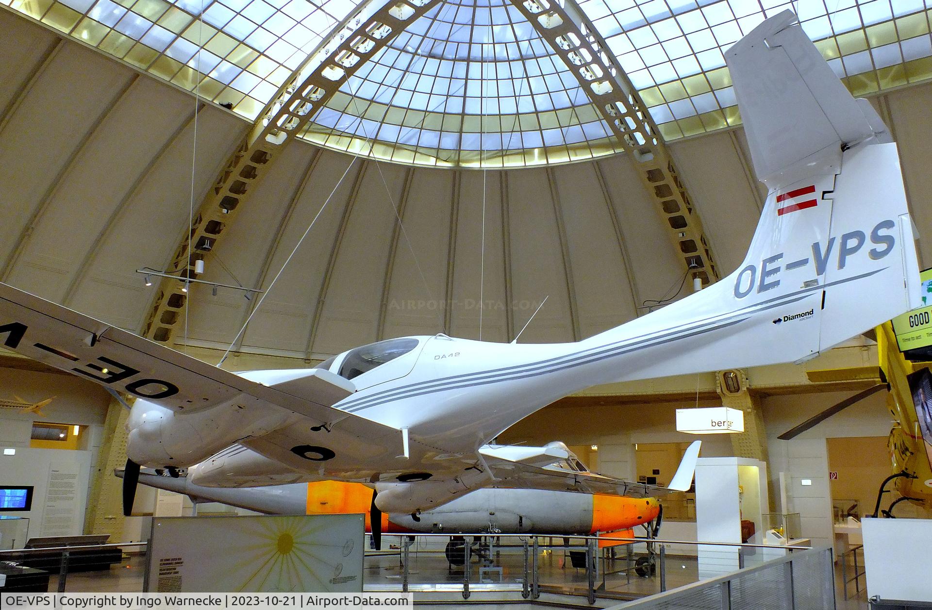 OE-VPS, Diamond DA-42-180 Twin Star C/N 42.001, Diamond DA42-180 first prototype at the Technisches Museum Wien (Vienna Technical Museum)