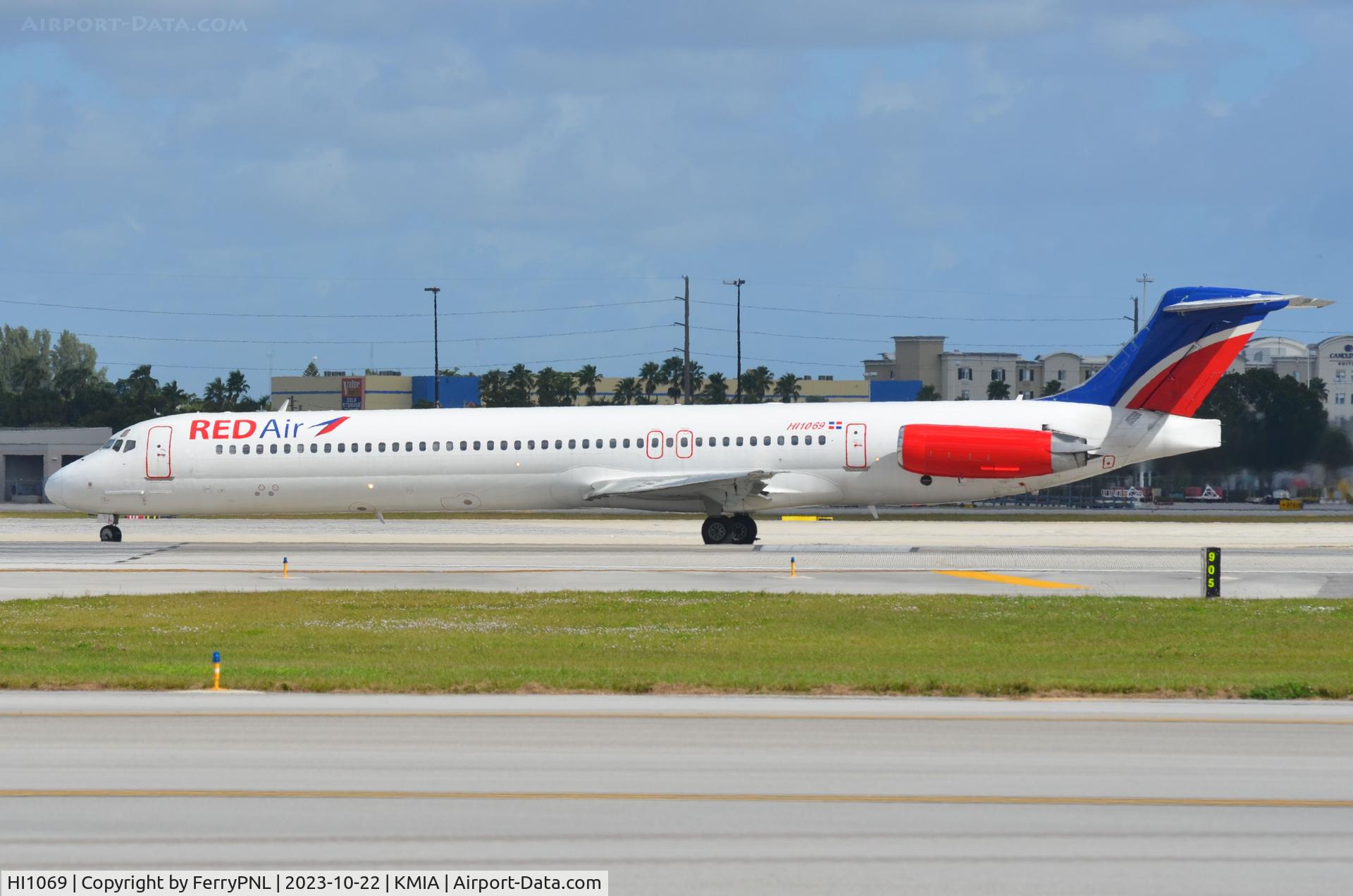 HI1069, 1988 McDonnell Douglas MD-82 (DC-9-82) C/N 49566, Former AA MD82 (N461AA) in the que for take-off.