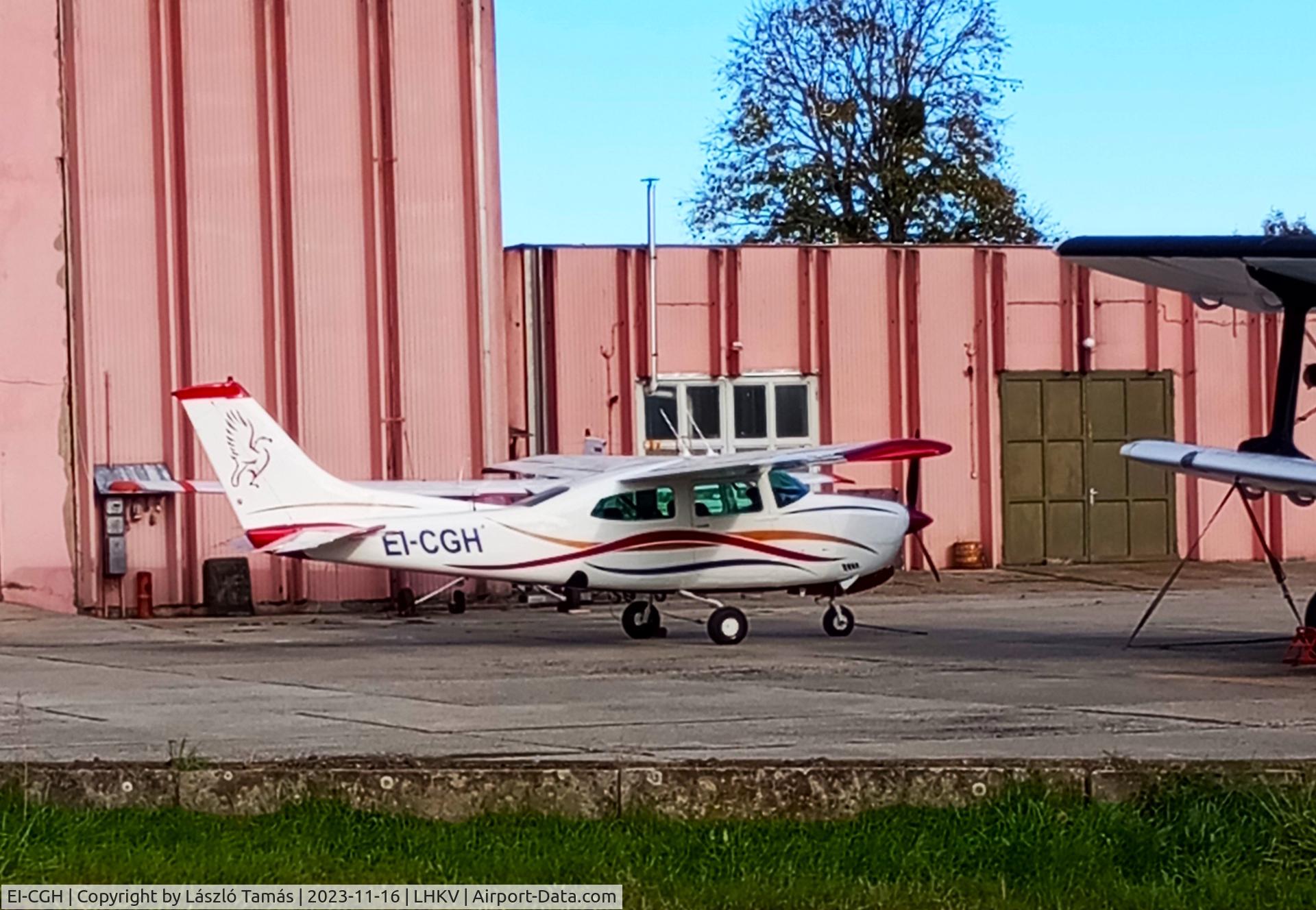 EI-CGH, Cessna 210N Centurion C/N 21063524, Cessna 210 with new paint scheme