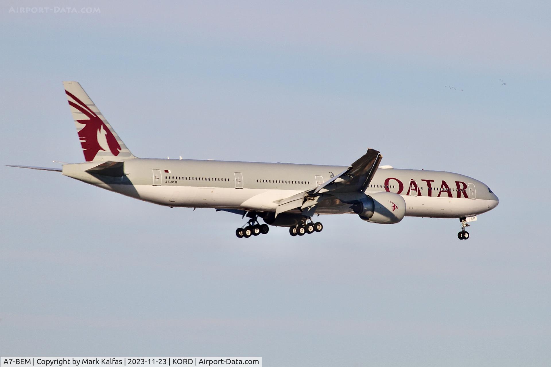 A7-BEM, 2017 Boeing 777-300/ER C/N 64088, QATAR B77W A7-BEM QTR725 OTHH-KORD, RWY 10C APP KORD